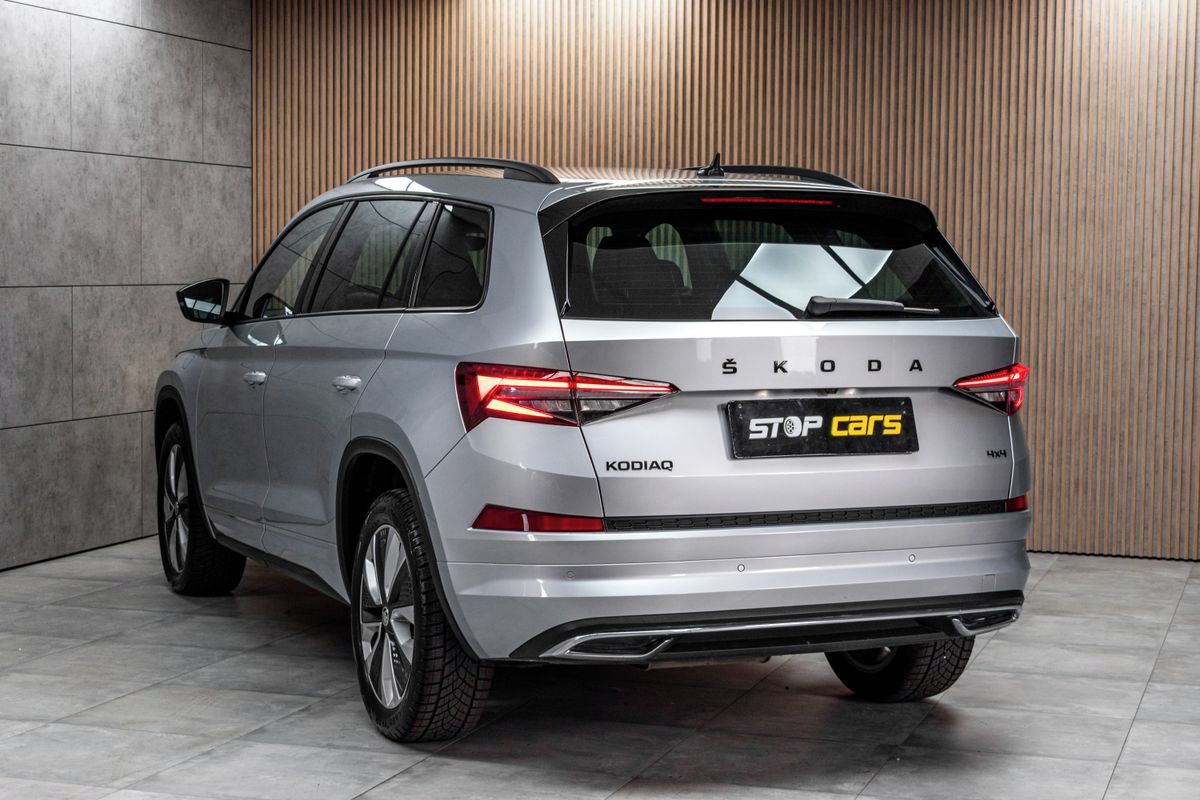 Škoda Kodiaq, 2.0 TDI 4x4*SPORTLINE*TAŽNÉ*ČR - fotka 4