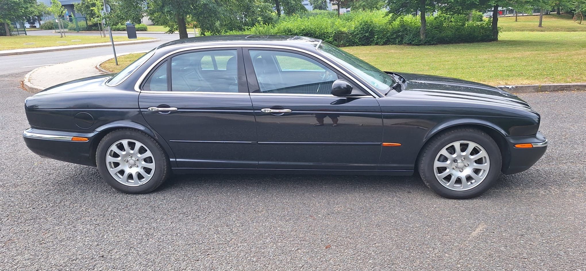 Jaguar XJ, V6 - fotka 3