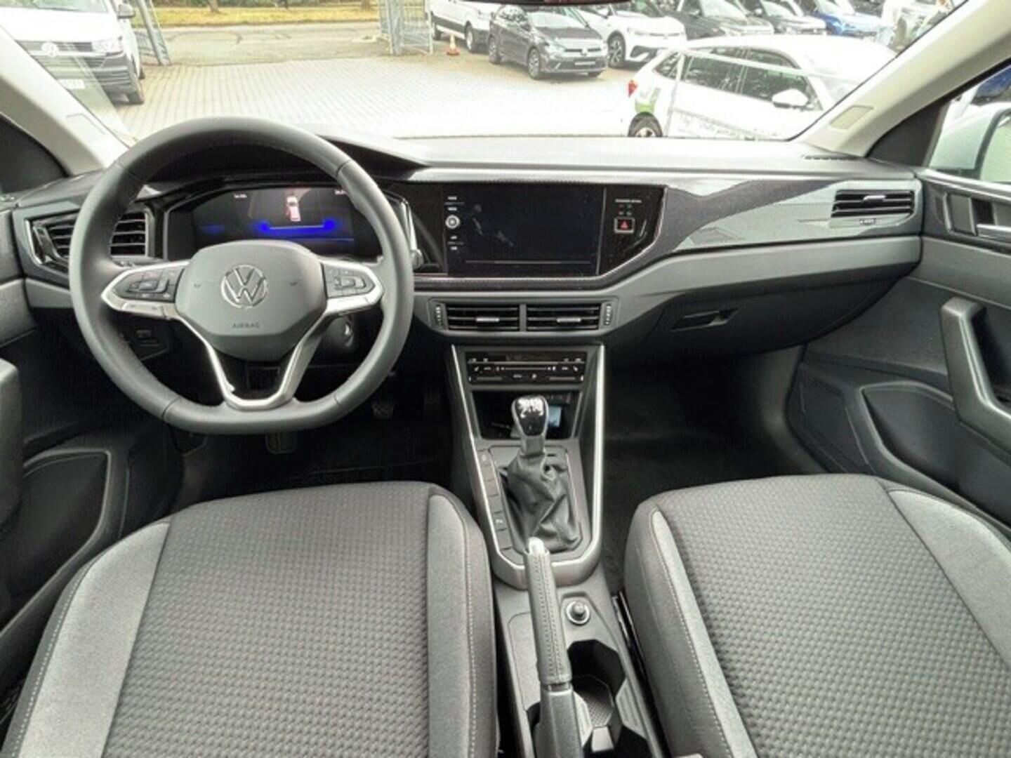 Volkswagen Polo, Love 1,0 TSI 70 kW - fotka 6