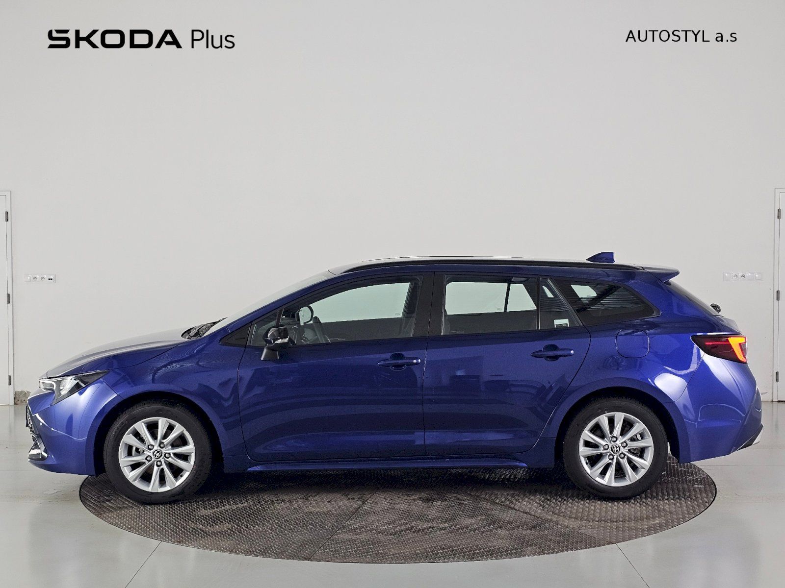 Toyota Corolla, TS 1.8HEV 140k COMFORT TECH - fotka 3