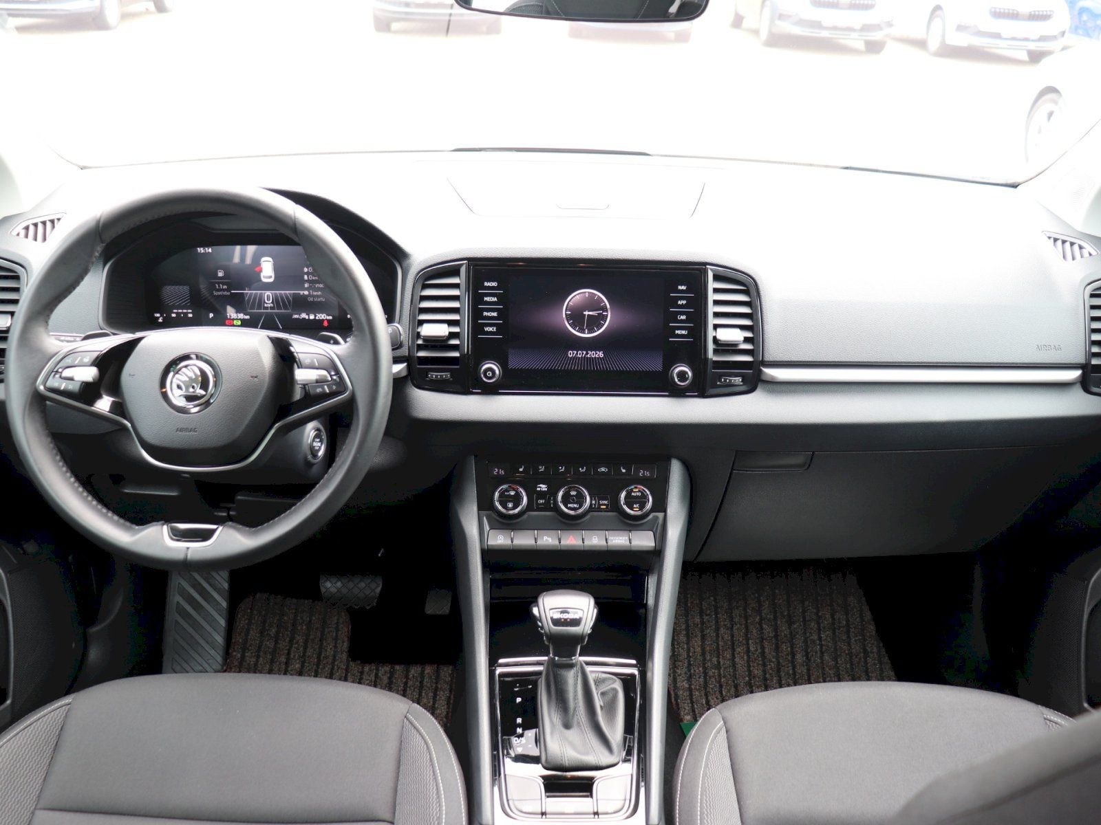 Škoda Karoq, Karoq Fresh 1.5TSI 110kW 7st.D - fotka 5