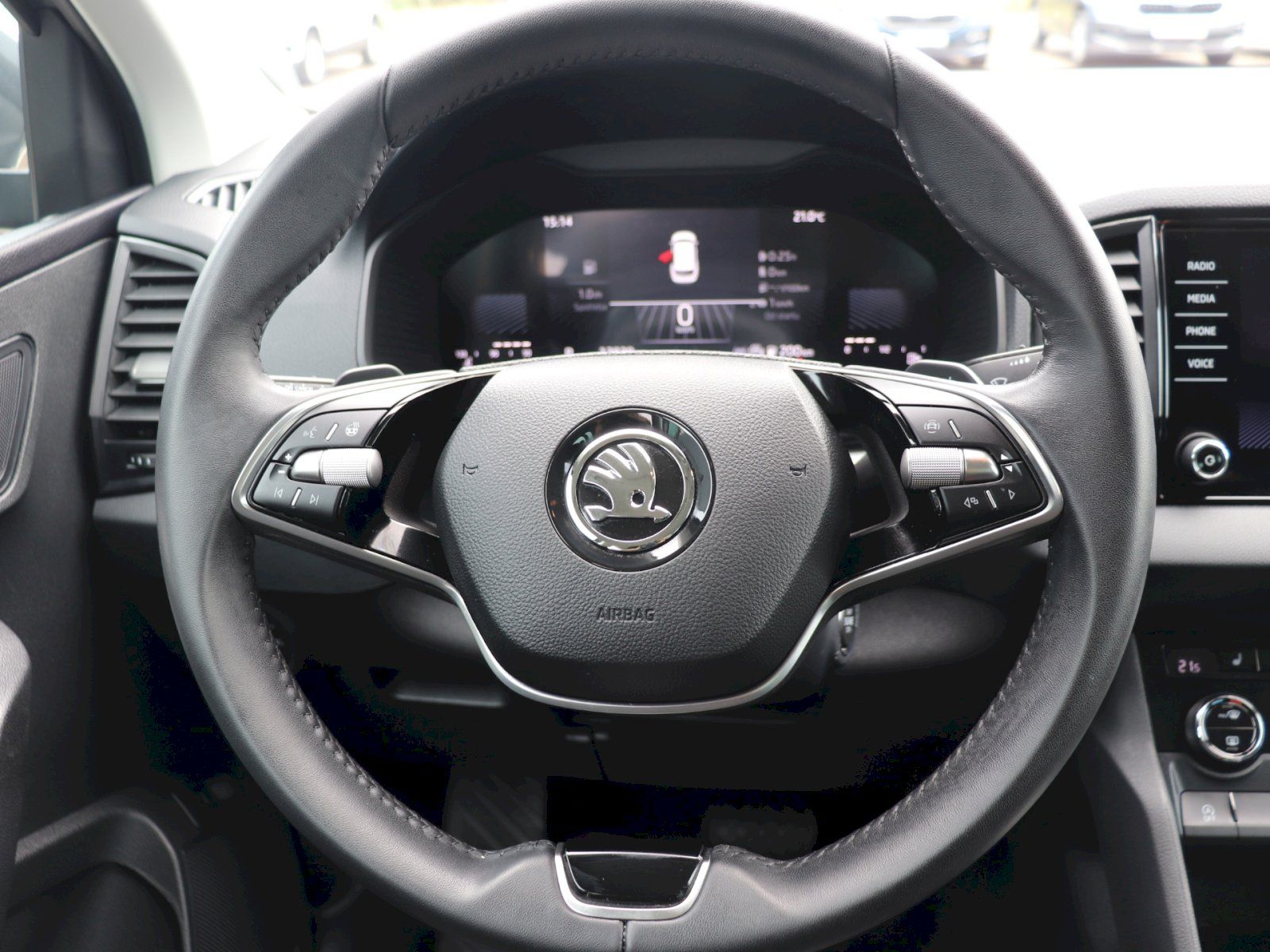 Škoda Karoq, Karoq Fresh 1.5TSI 110kW 7st.D - fotka 6
