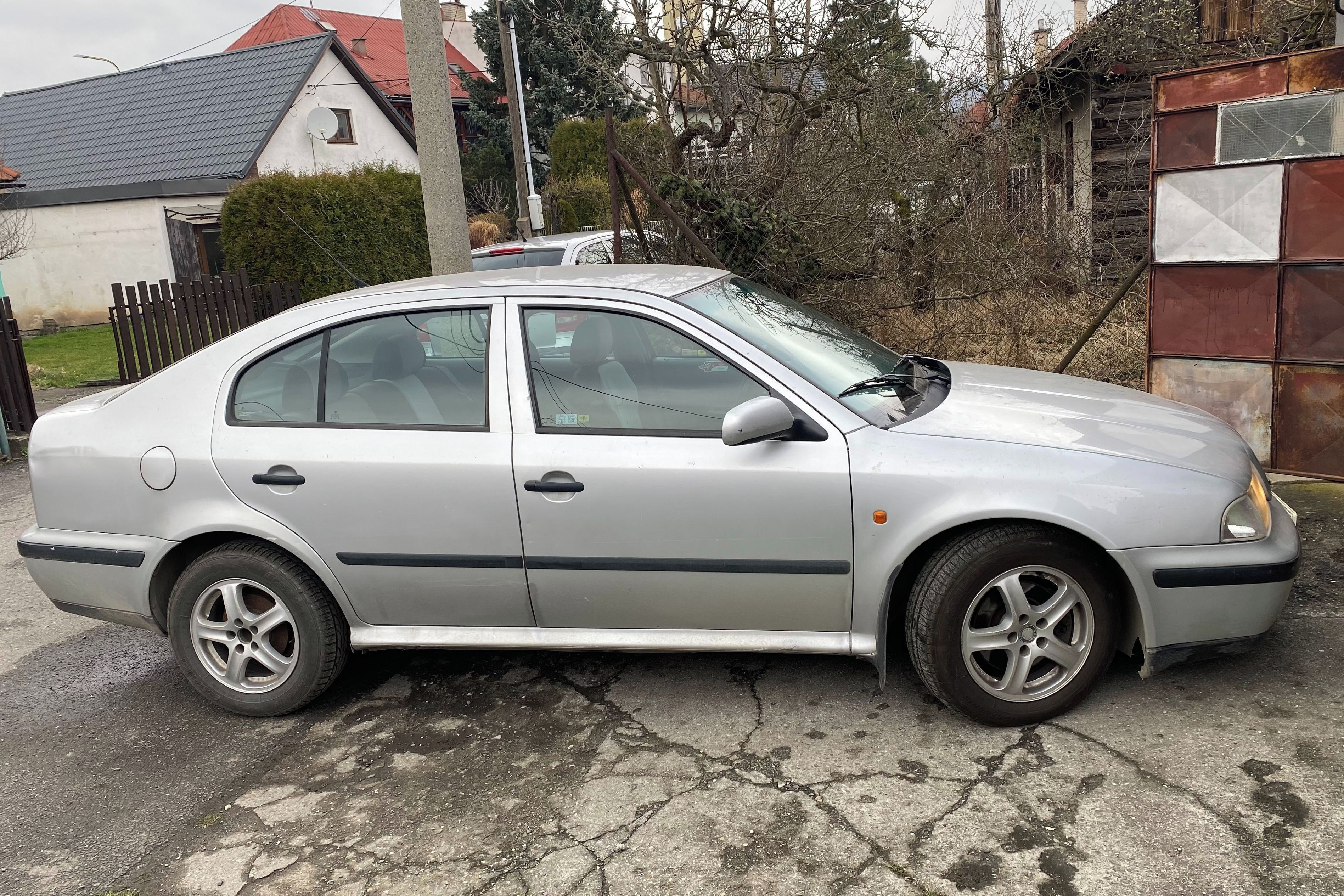 Škoda Octavia - fotka 2
