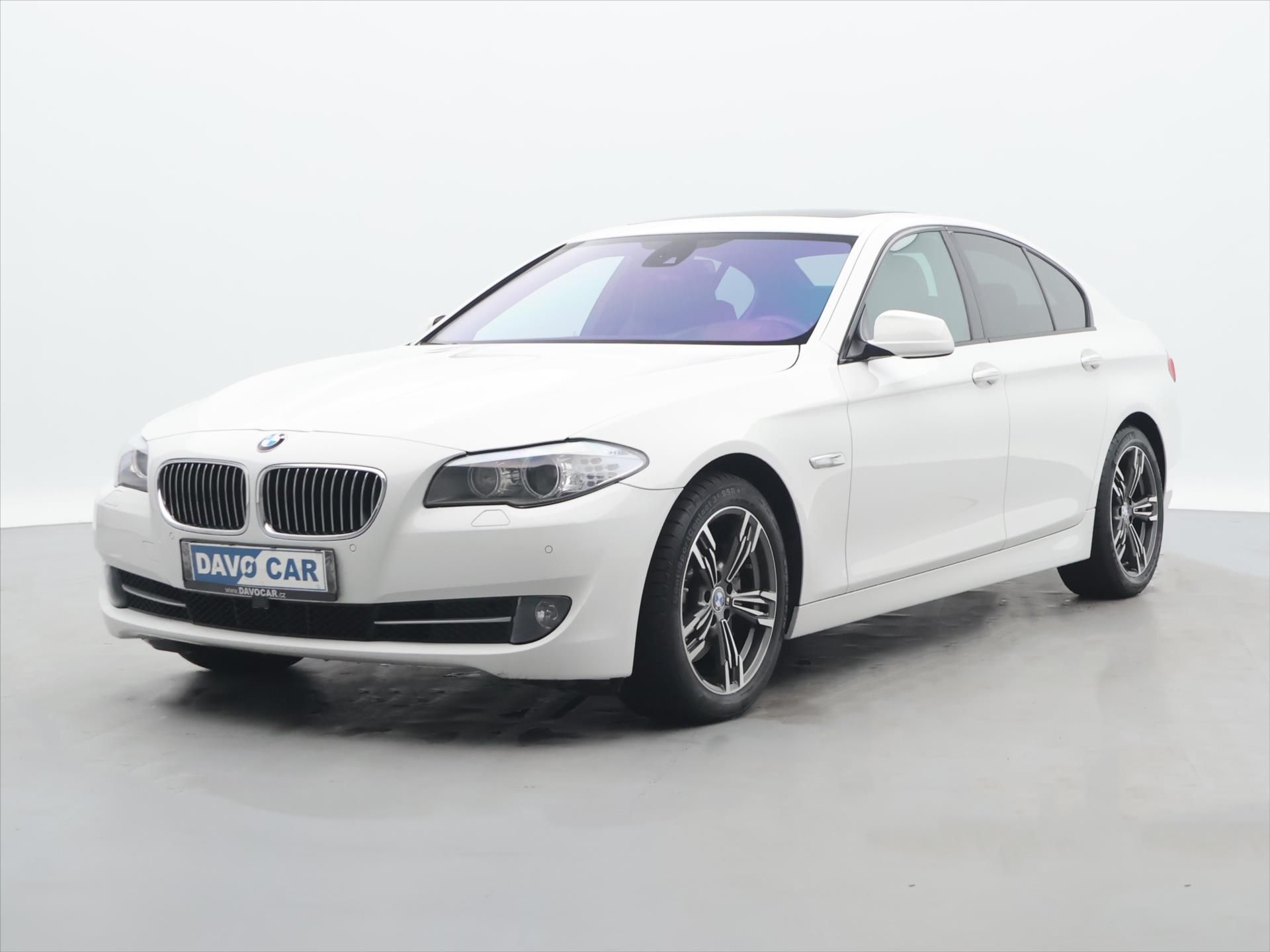 BMW Řada 5, 3,0 530d 190KW xDrive CZ - fotka 3