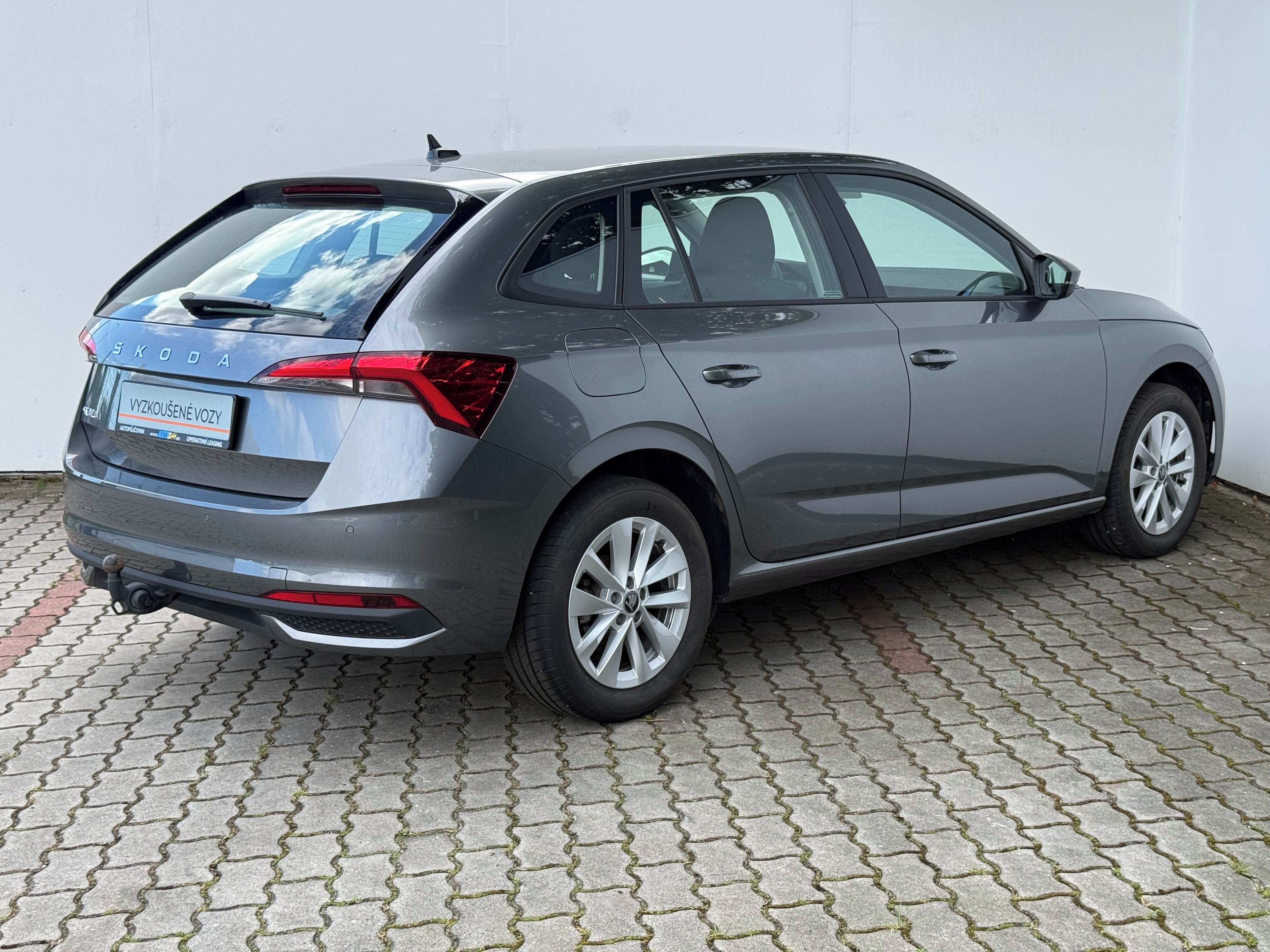 Škoda Scala, 1.0 TSI 85kW Selection - fotka 5