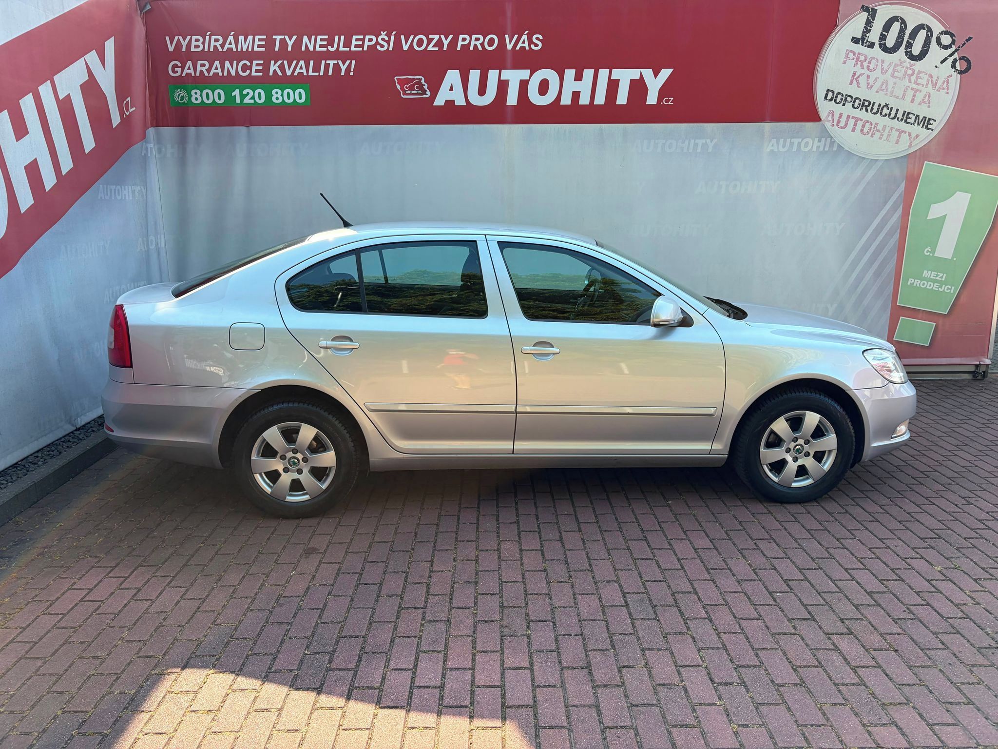 Škoda Octavia, 1.6 TDi, ČR - fotka 5