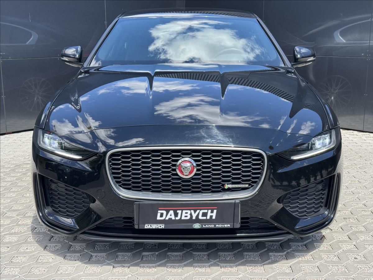 Jaguar XE, 2,0 D180 R-Dynamic S AT DPH - fotka 4
