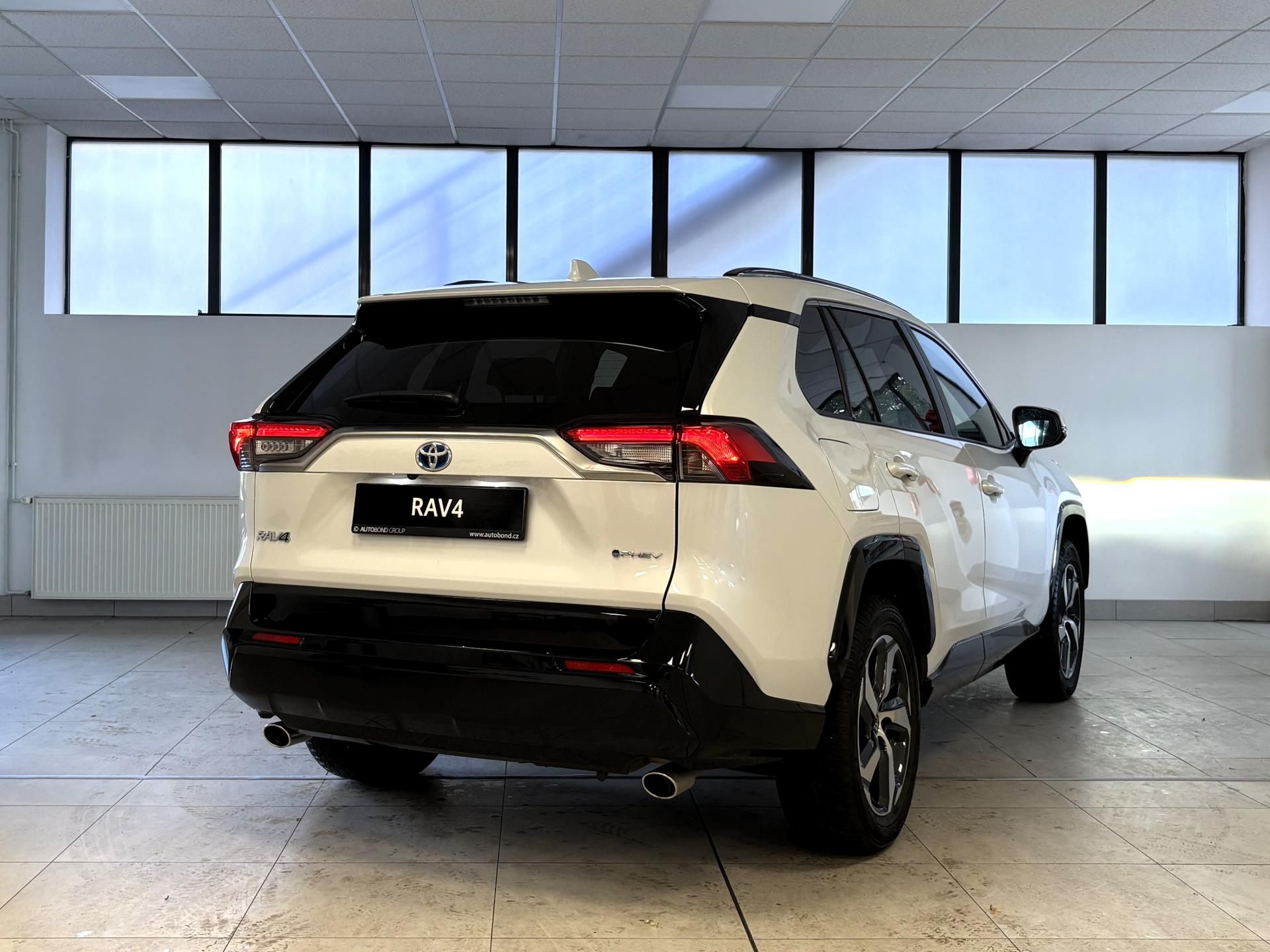 Toyota Rav4, 2.5 Plug-in Hybrid, (4x4), Dyn - fotka 4