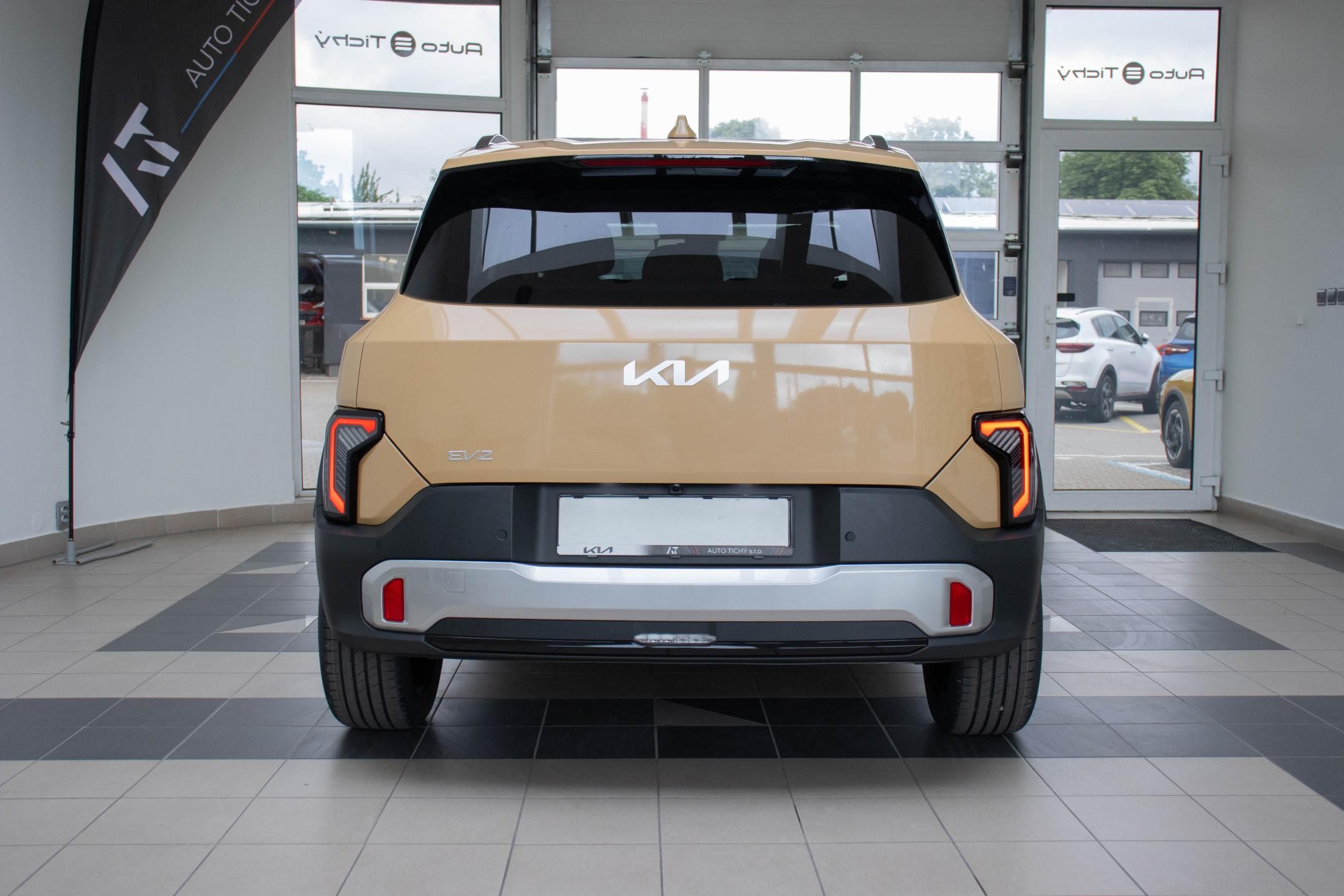 Kia, EARTH QV1 4P 42,2 kWh, 4x2 - fotka 5