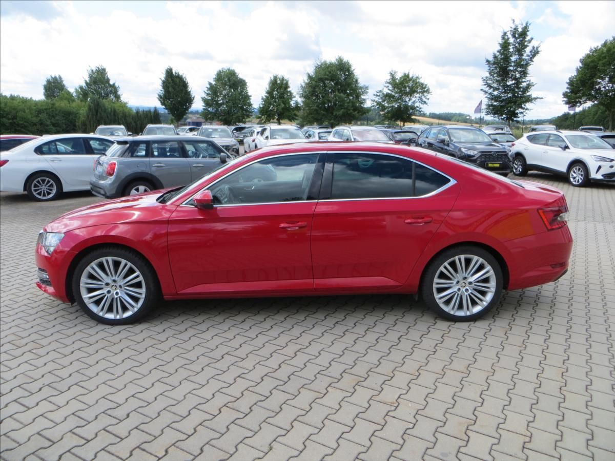 Škoda Superb, 2,0 TDI 147kW 4x4 Style DSG ČR - fotka 4
