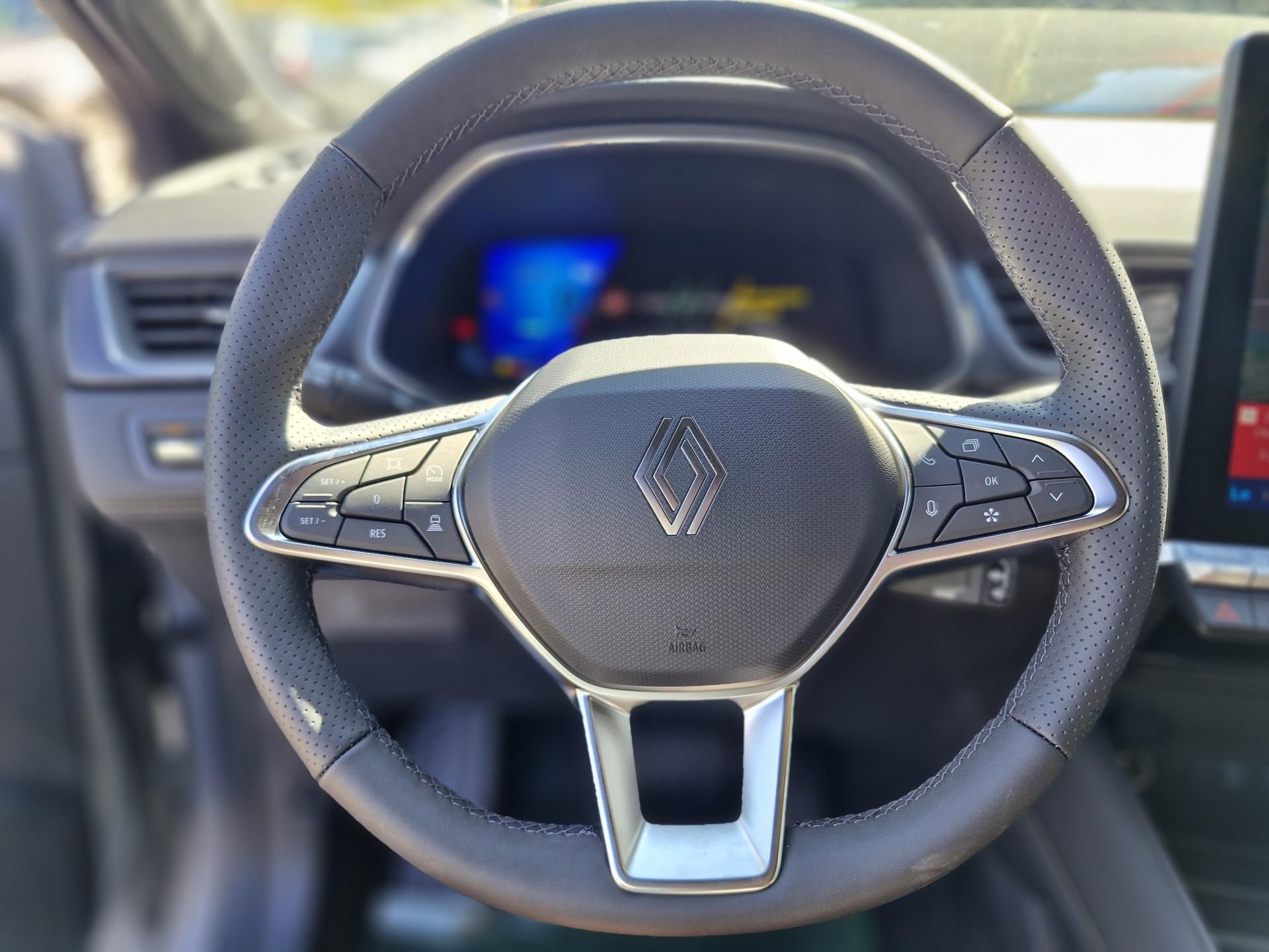 Renault Symbioz, techno E-Tech full hybrid 160 - fotka 6