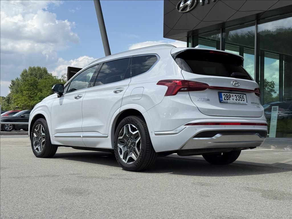 Hyundai Santa Fe, 1,6 T HEV 4x4 AT 7M  Luxury - fotka 2