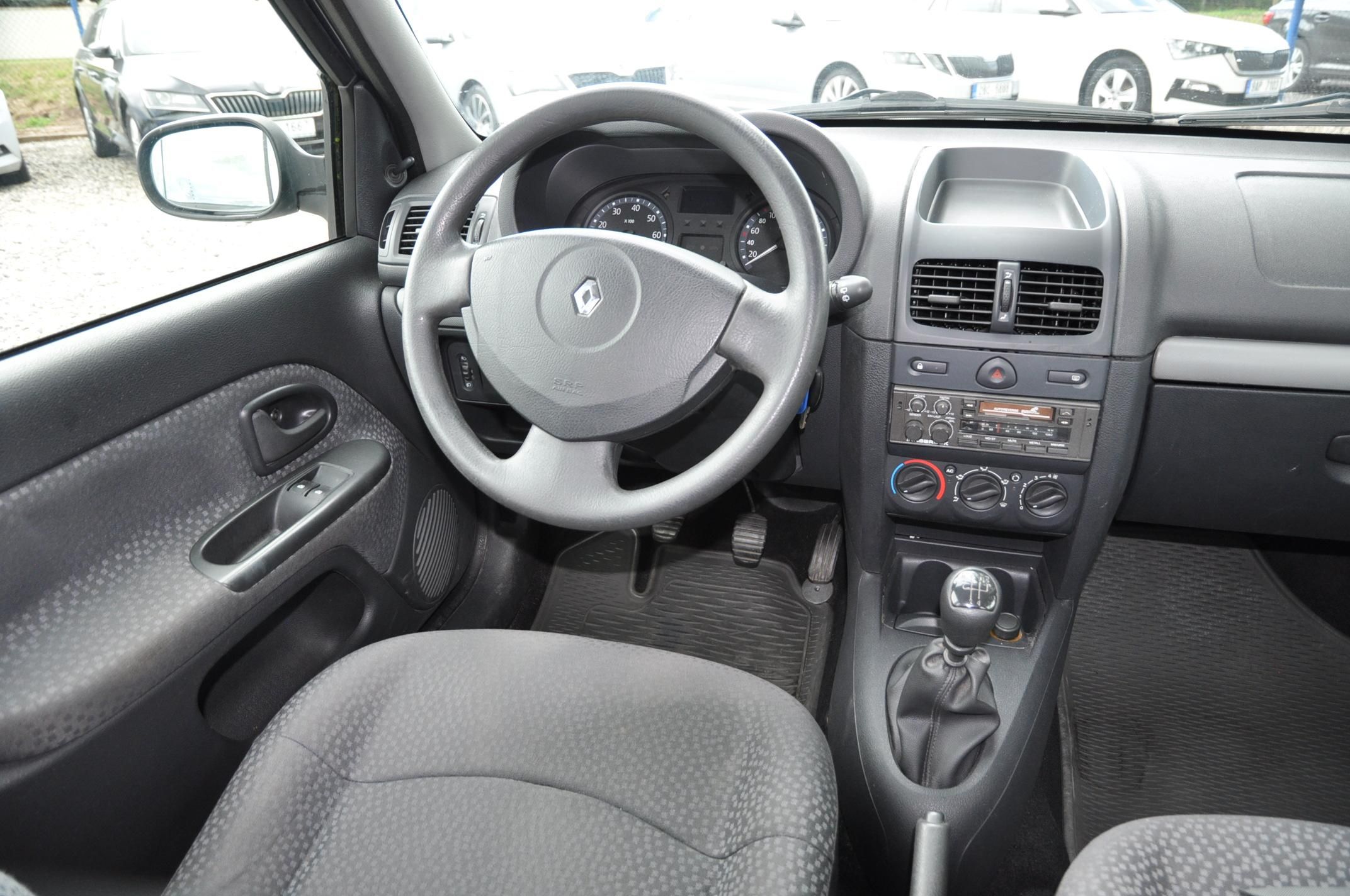 Renault Clio, 1.2i 43kW 5dv. KLIMA - fotka 5