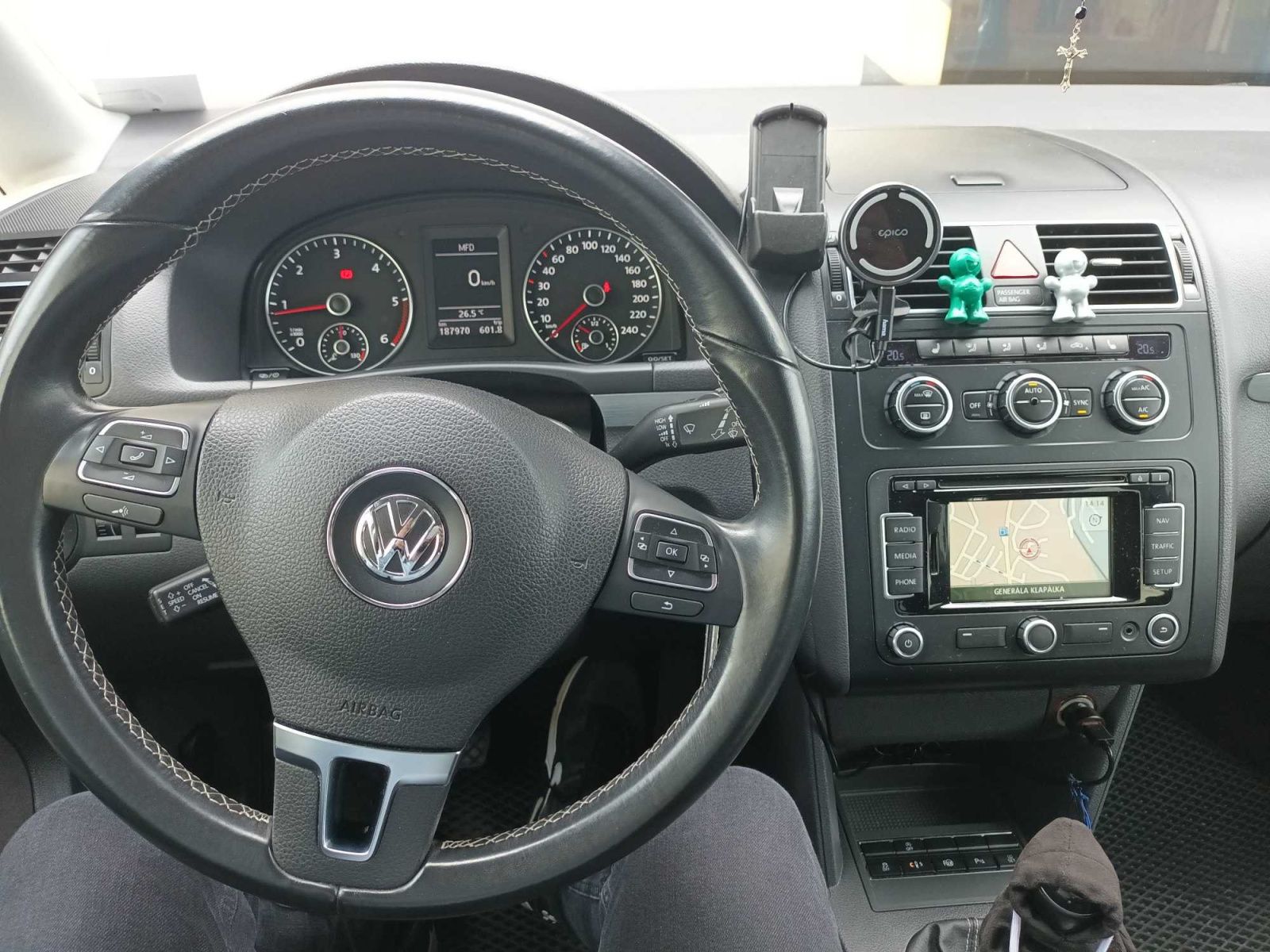 Volkswagen Touran, 2.0 TDI, Navi - fotka 3