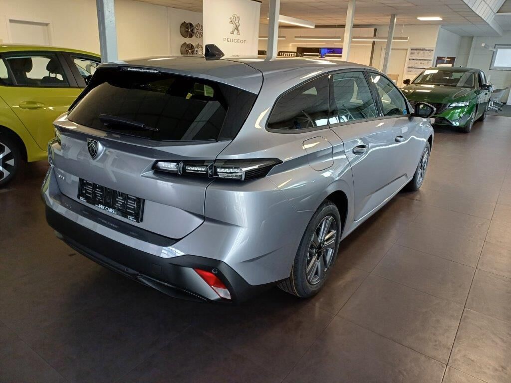 Peugeot 308, SW STYLE Hybrid 145 e-DCS6 - fotka 4