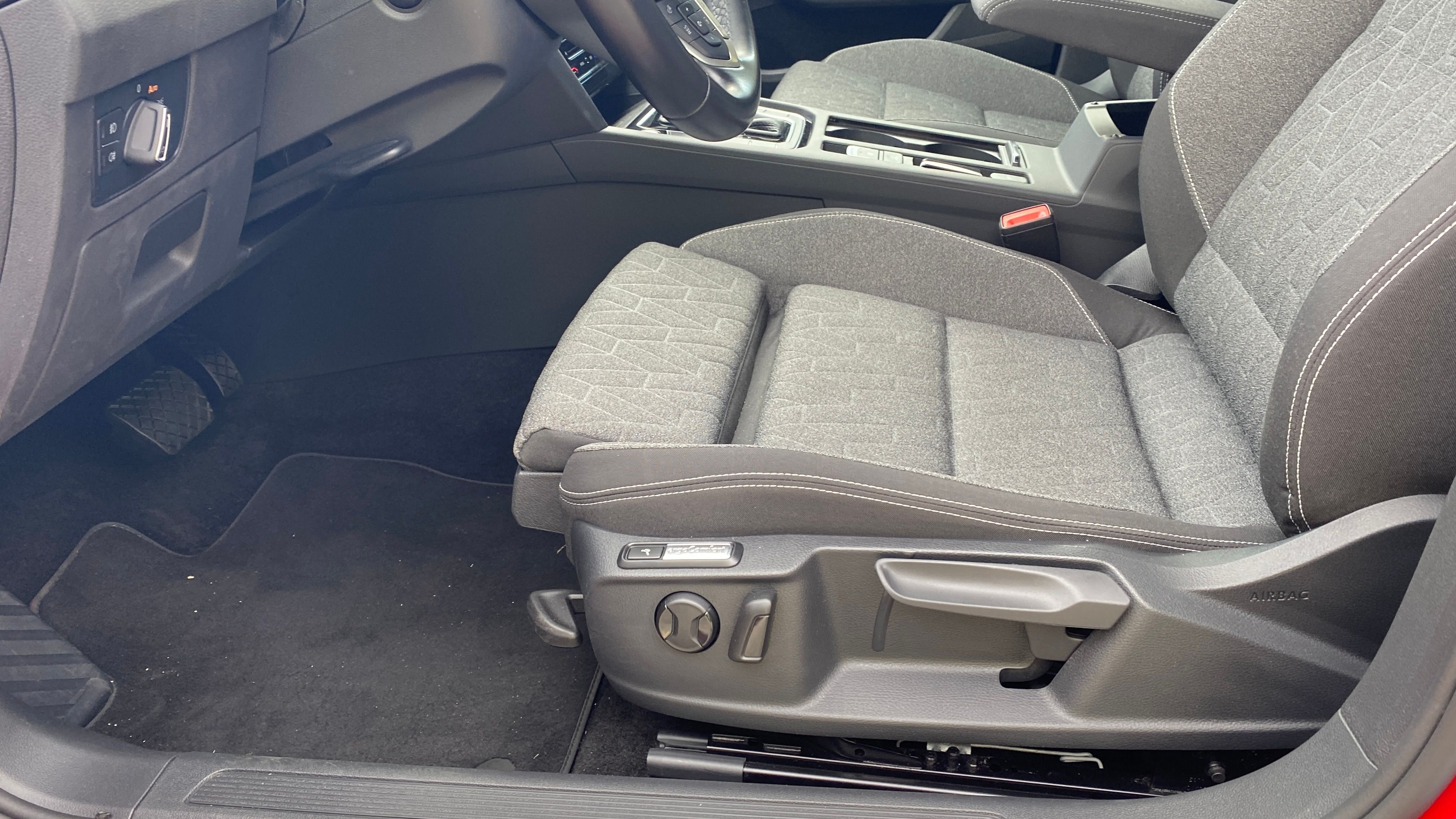 Volkswagen Passat, 2.0TDI Business Virtual DPH - fotka 5