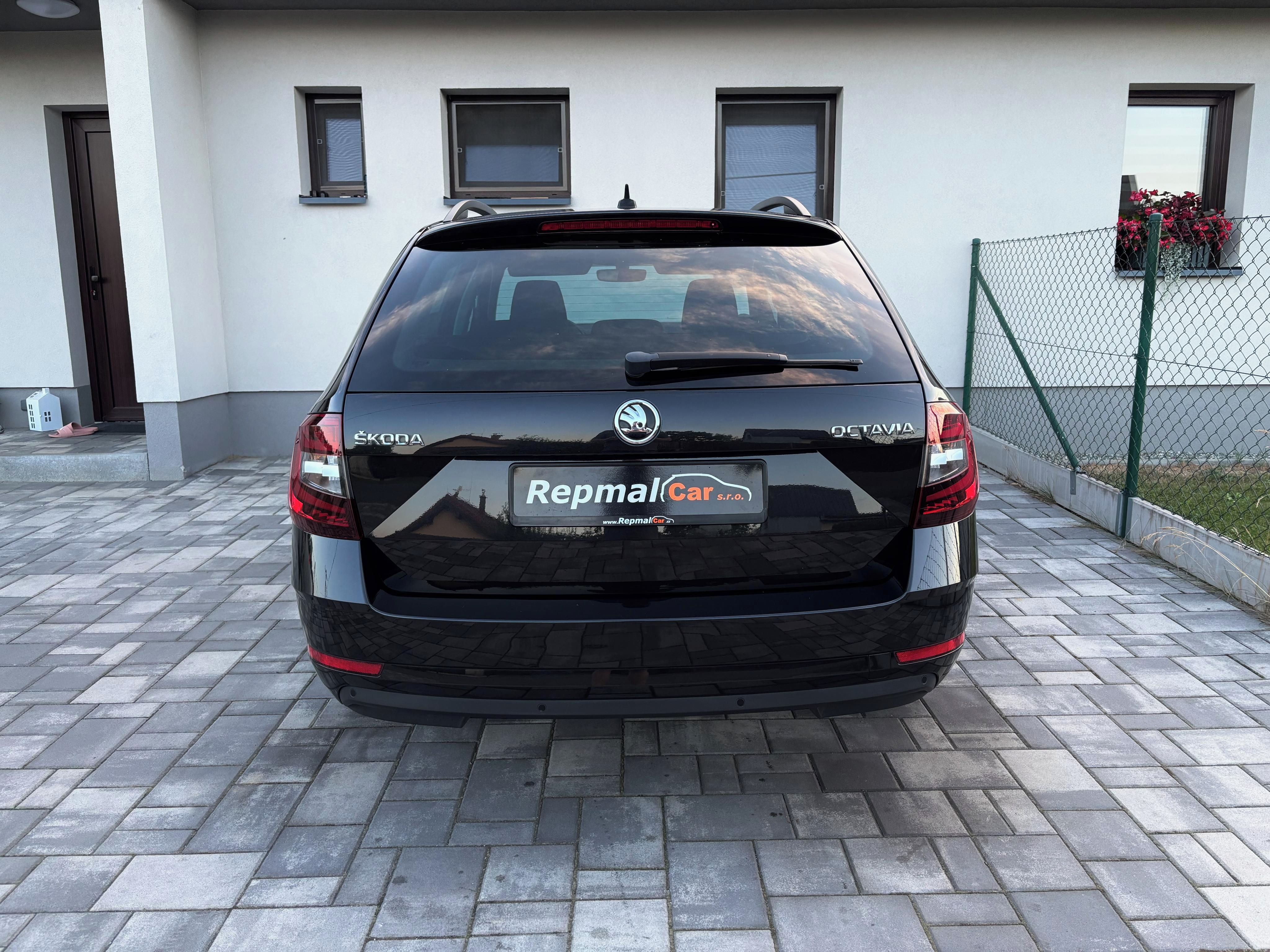 Škoda Octavia, 1.5TSi 110kW DSG, LED - fotka 5