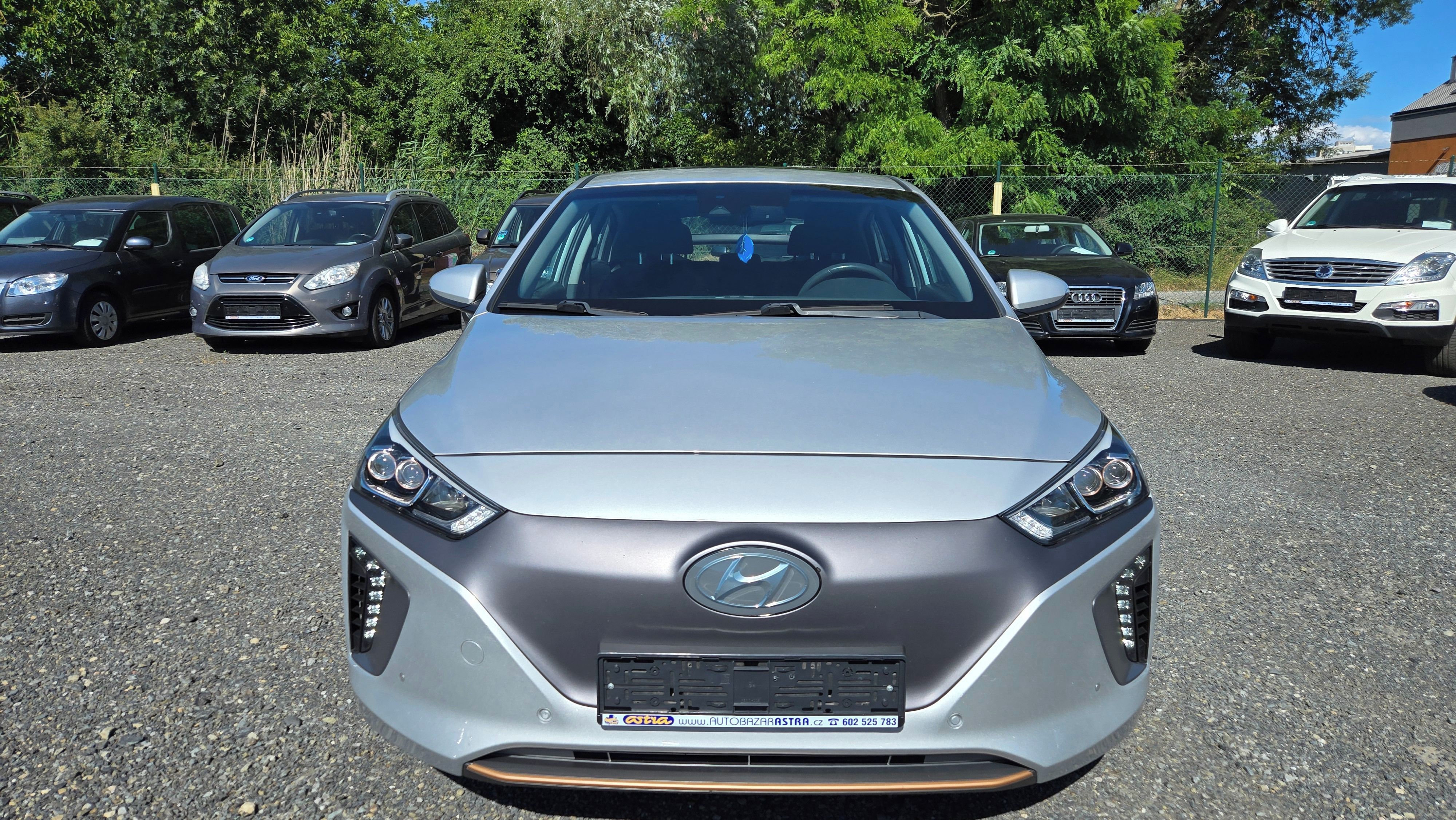 Hyundai Ioniq, ELECTRIC DRIVE 88KW STYLE - fotka 3