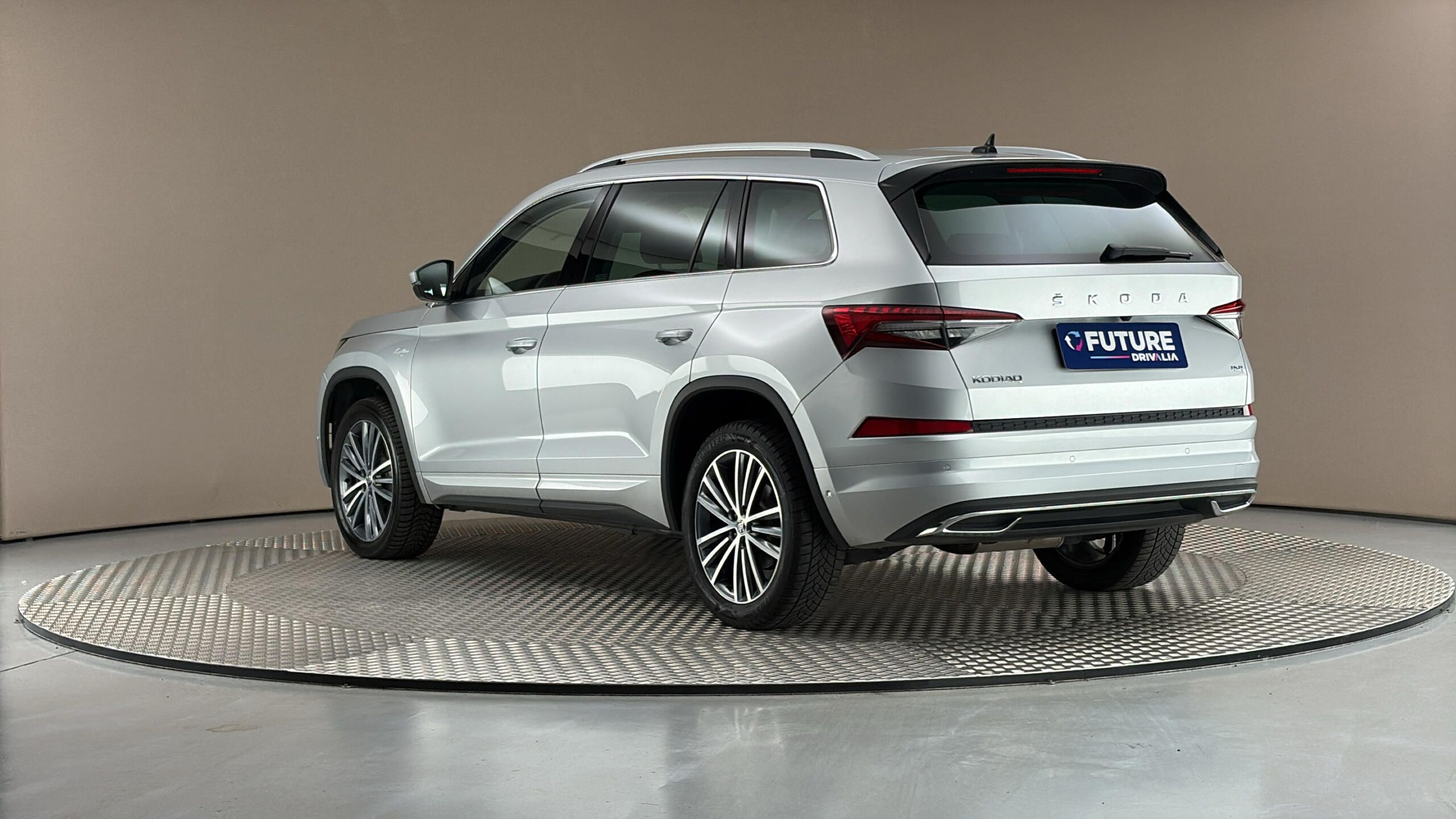 Škoda Kodiaq, 2.0 TDI DSG 4x4 L&K - fotka 2