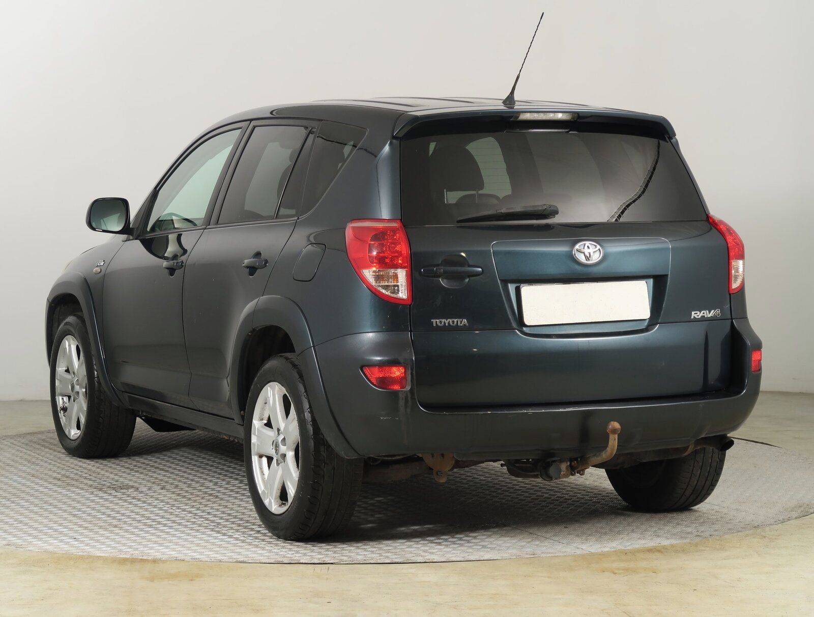 Toyota Rav4, 2.2 D-CAT, 4X4 - fotka 4