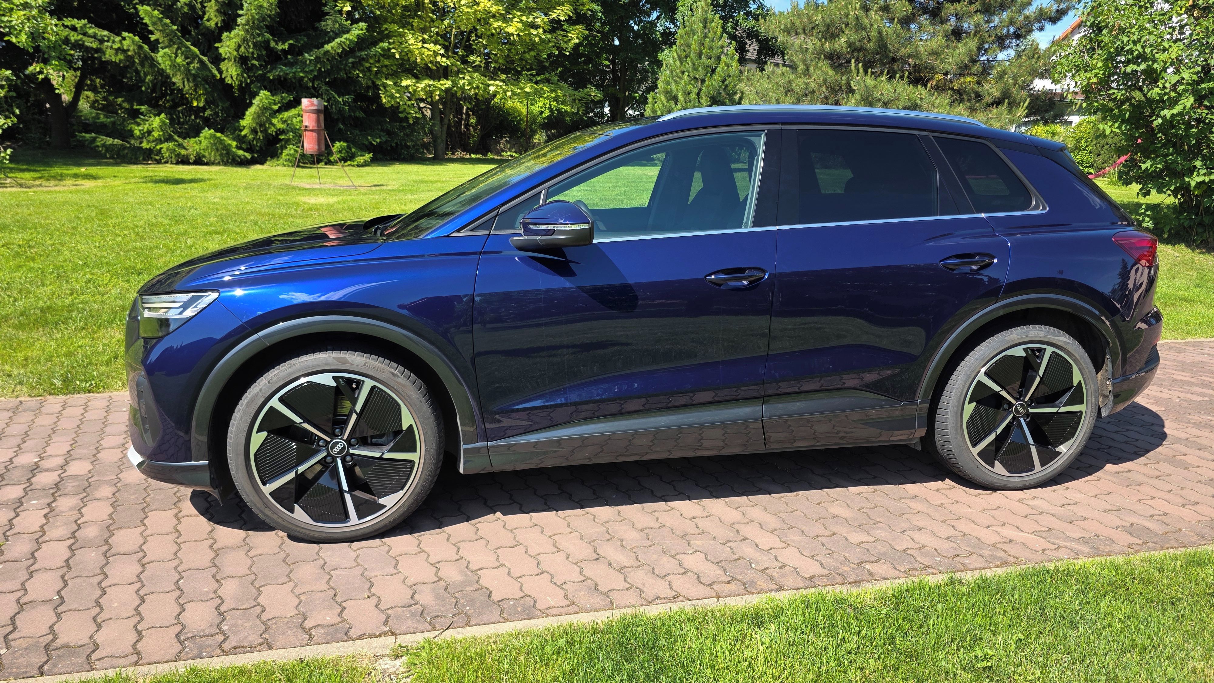 Audi Q4, Audi Q4 e-tron 40 - fotka 4