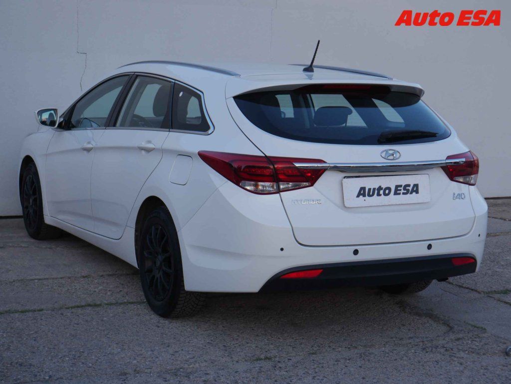 Hyundai i40, 1.6i - fotka 4