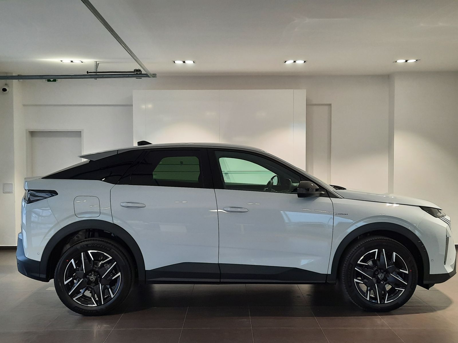 Peugeot 3008, ALLURE Hybrid 145 e-DCS6 - fotka 3