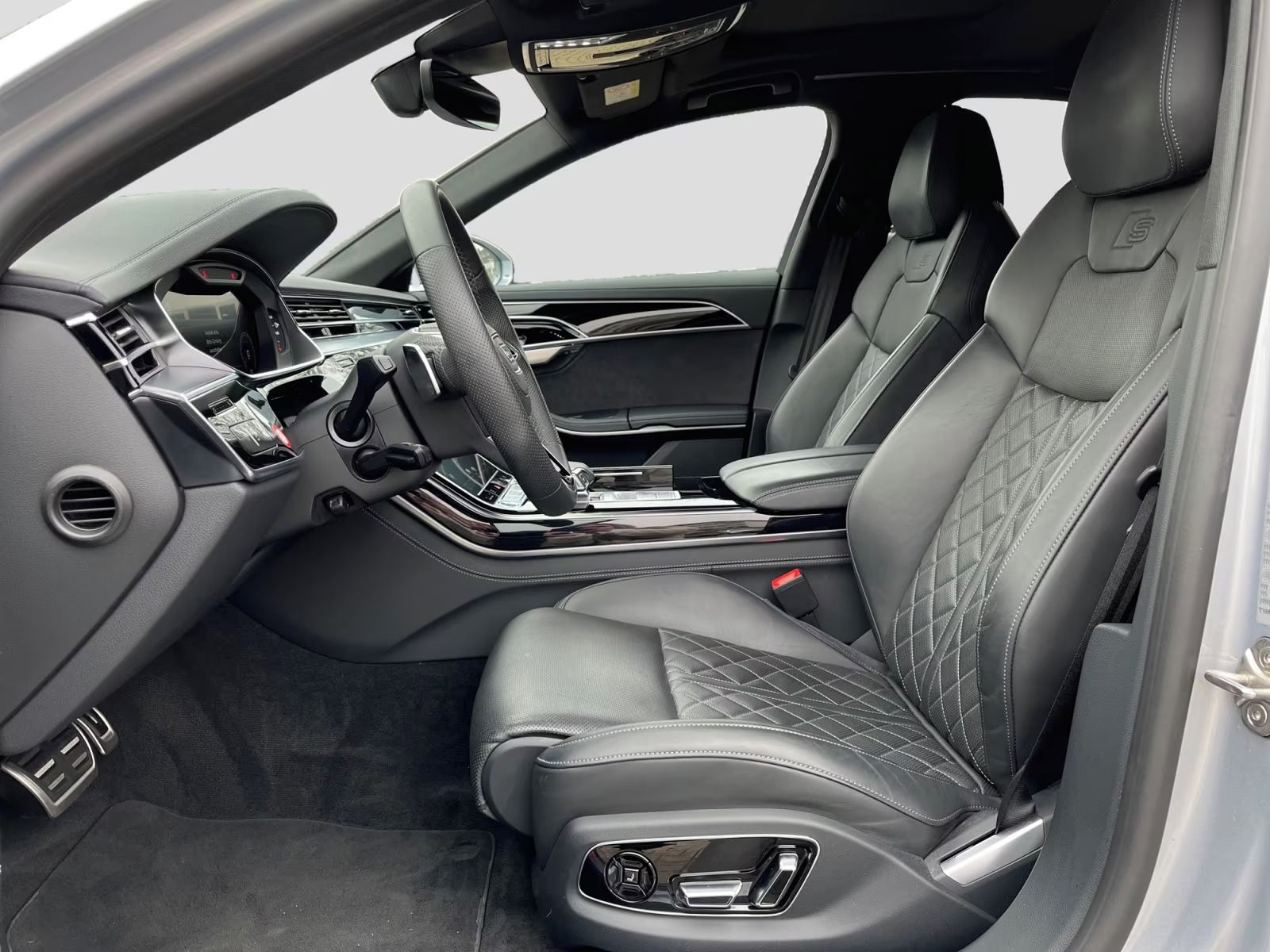 Audi A8, 50 TDI quattro tiptr. S line* - fotka 4