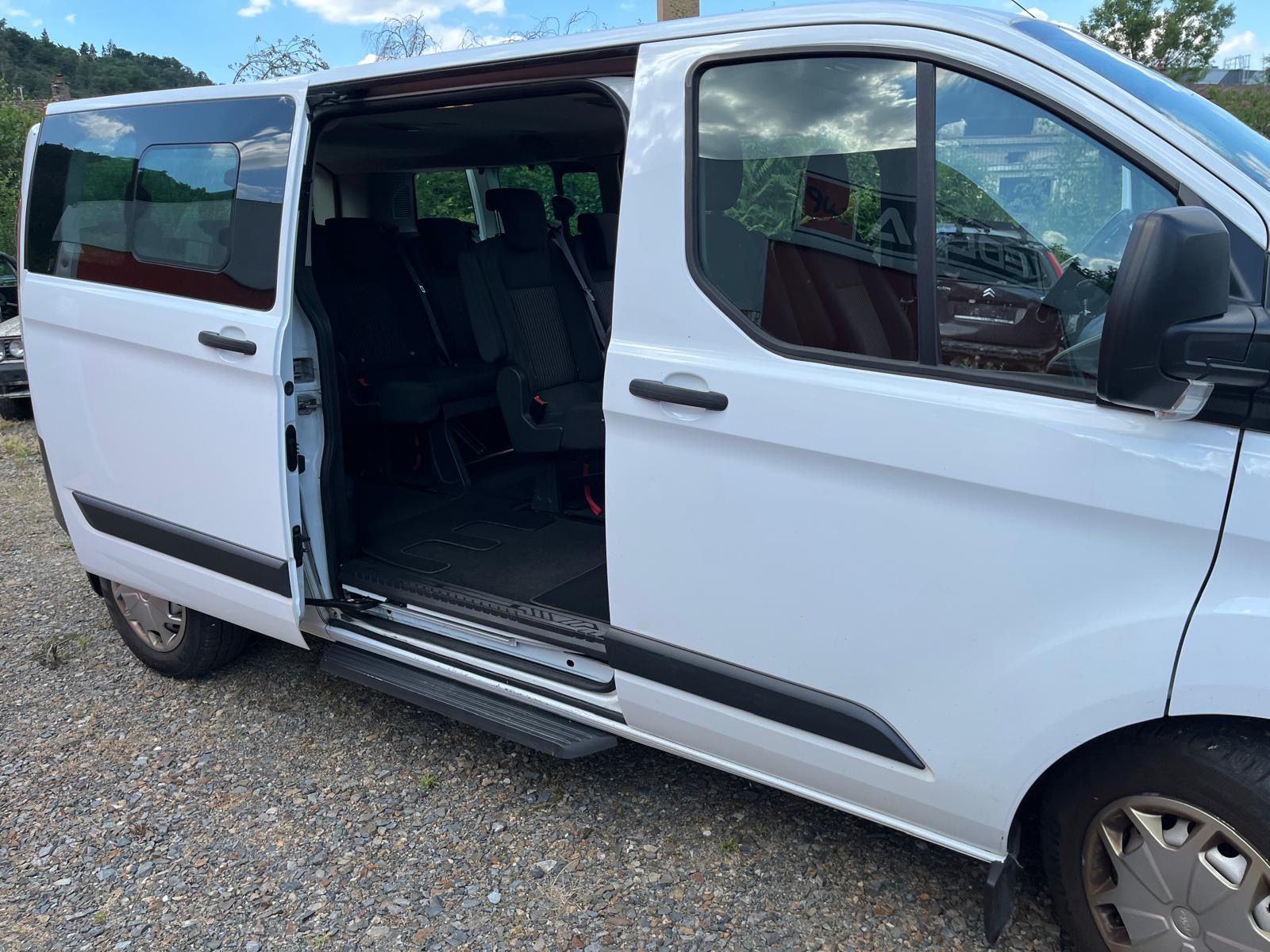 Ford Tourneo Custom, 2.0L Ecoblue - Servisováno - fotka 6