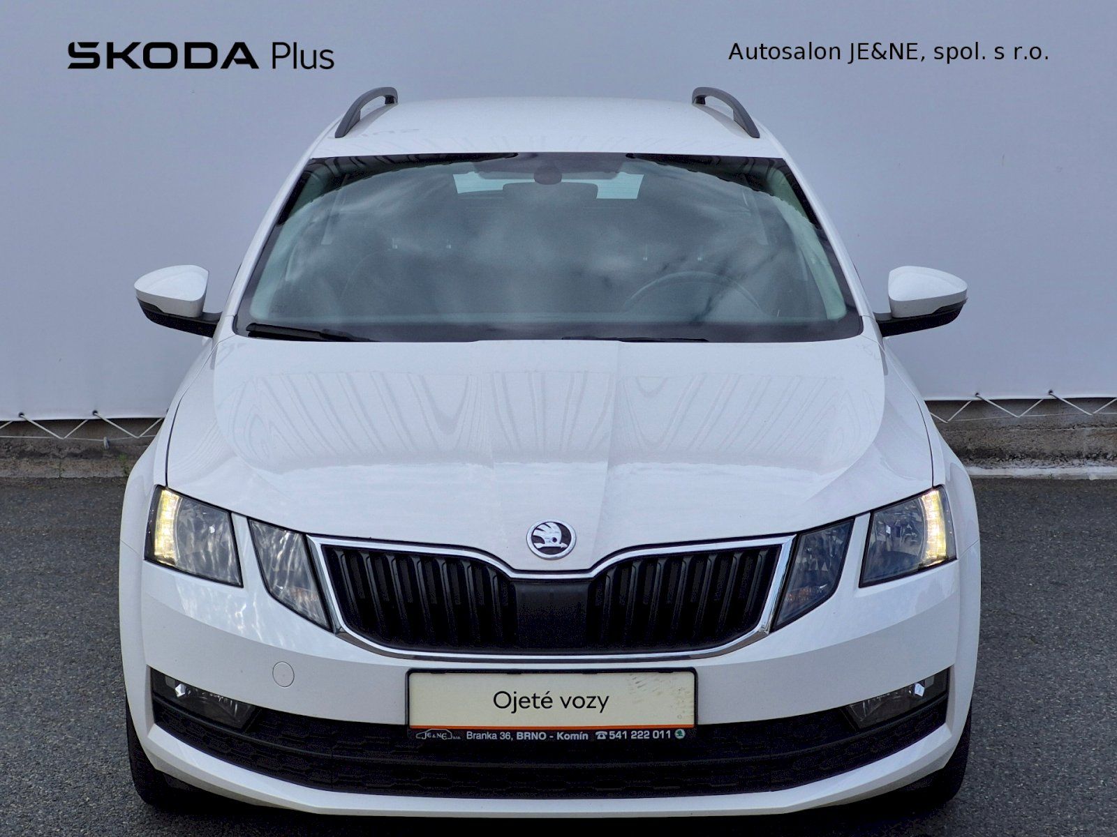 Škoda Octavia, Ambition PLUS 1.6 TDI 85kW Com - fotka 4