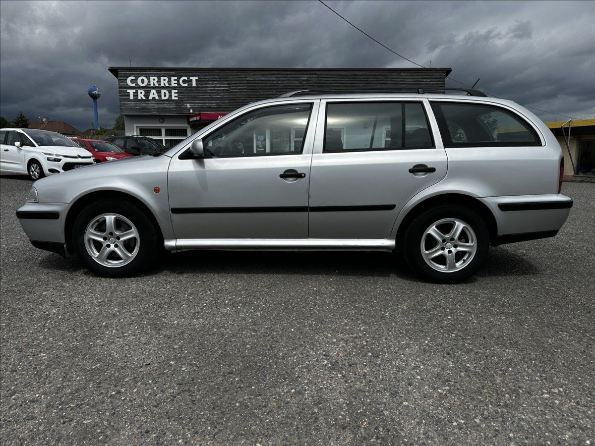 Škoda Octavia, 1,9 TDi-81kW-TAŽNÉ ZAŘÍZENÍ - fotka 2