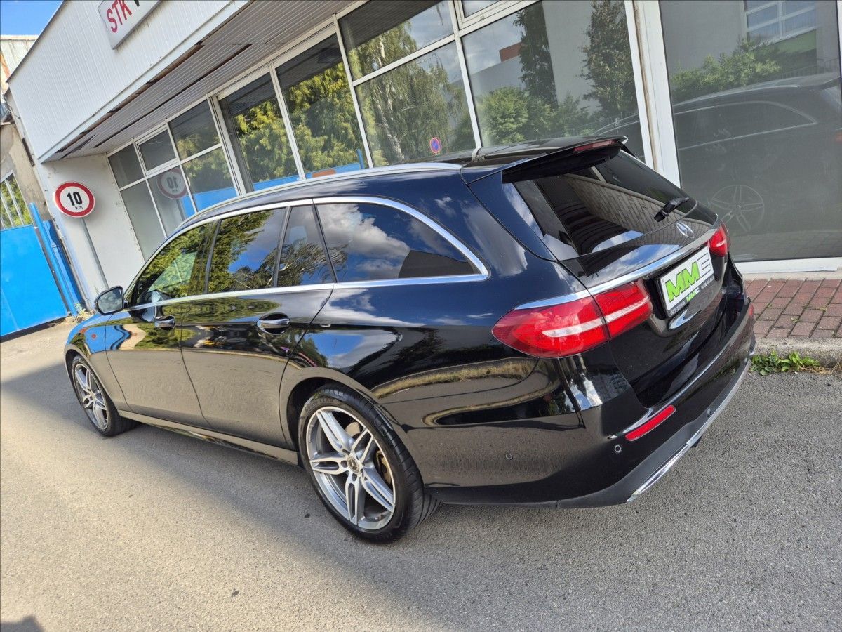 Mercedes-Benz Třídy E, 220d*4M*AMG*head-up*webast - fotka 6