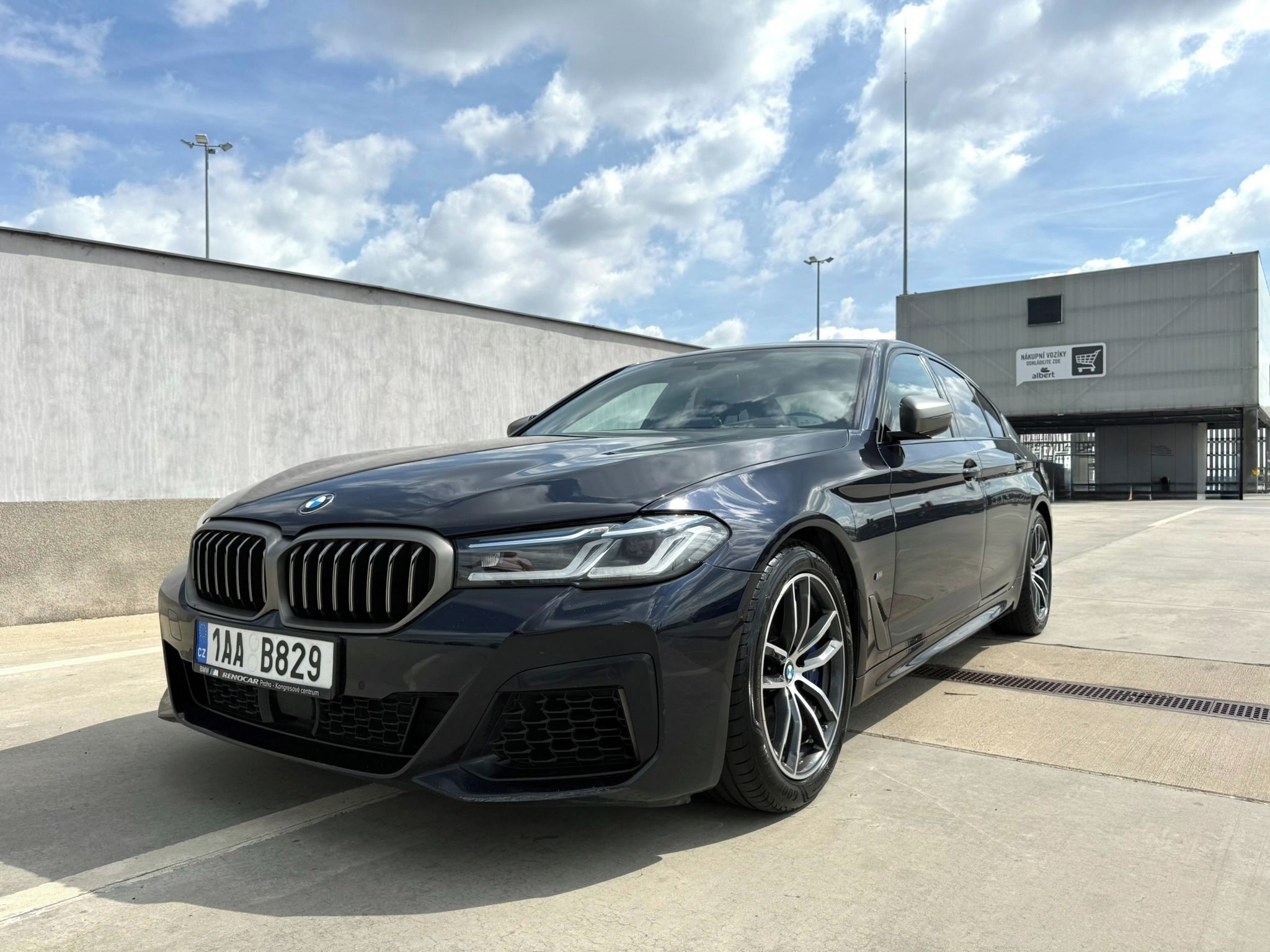 BMW Řada 5, M5 - M550i xDrive Laser Záruka - fotka 2