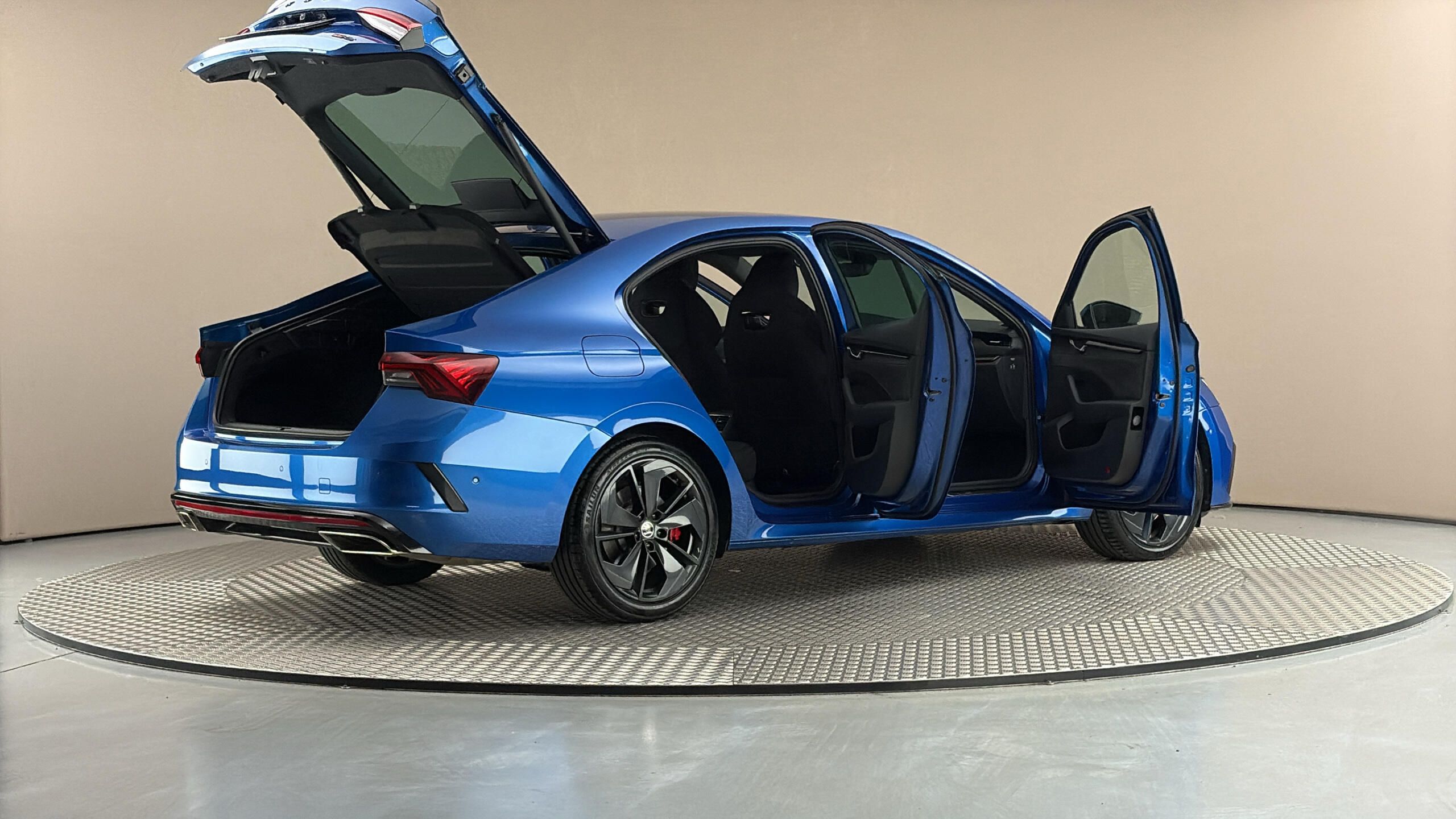 Škoda Octavia, 2.0 TSI DSG RS - fotka 6