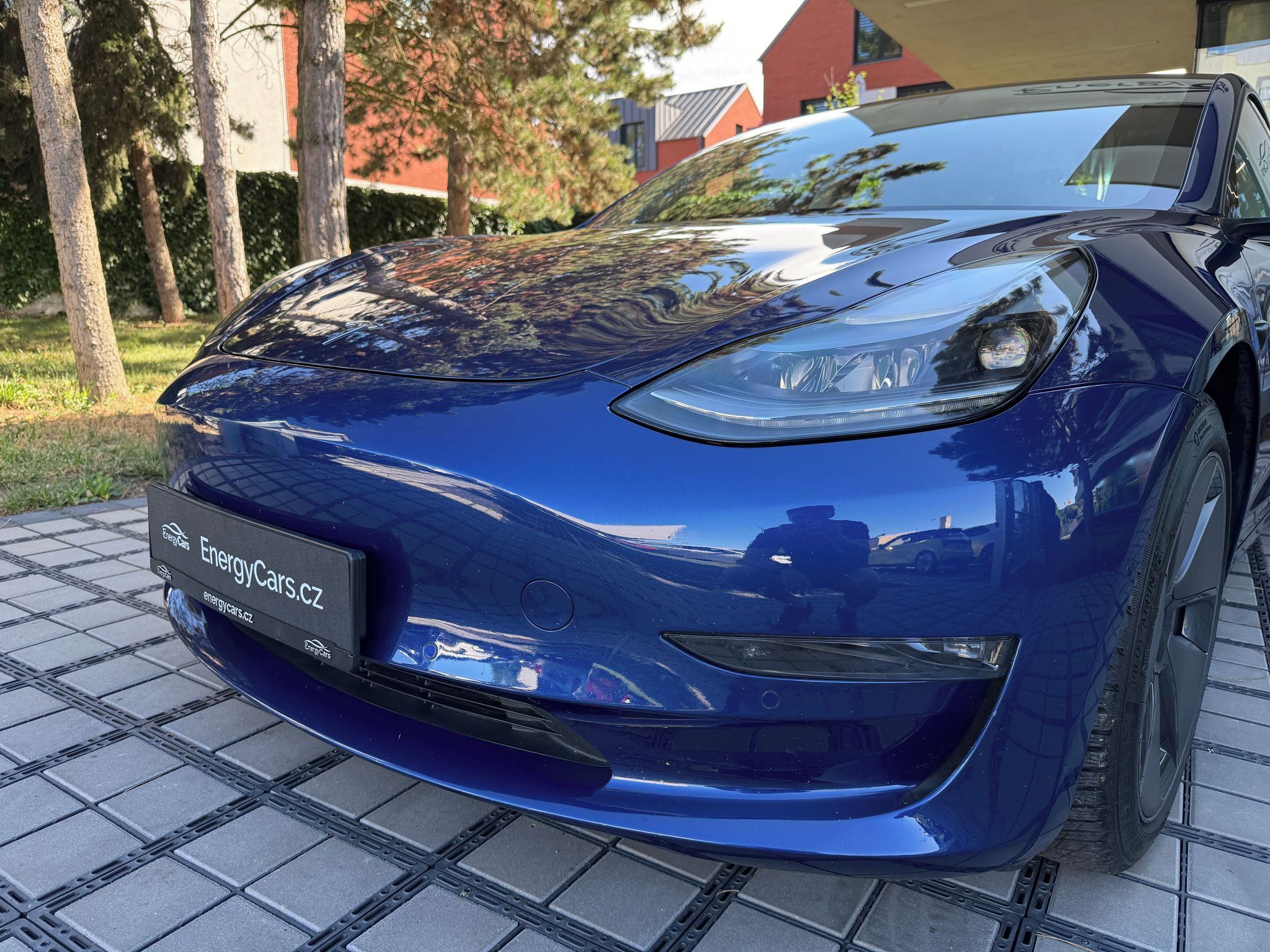 Tesla Model 3, Long Range AWD - fotka 5