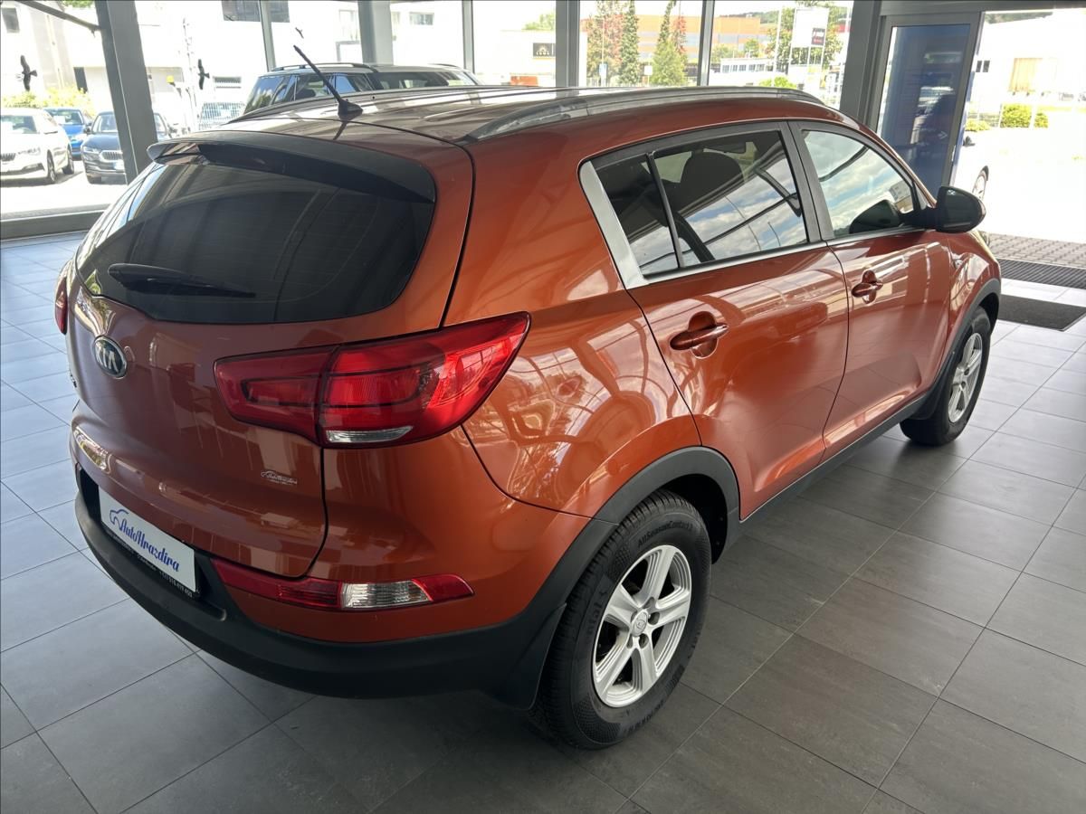 Kia Sportage, 1,6   2.MAJITEL,PŮVOD ČR,AC - fotka 6