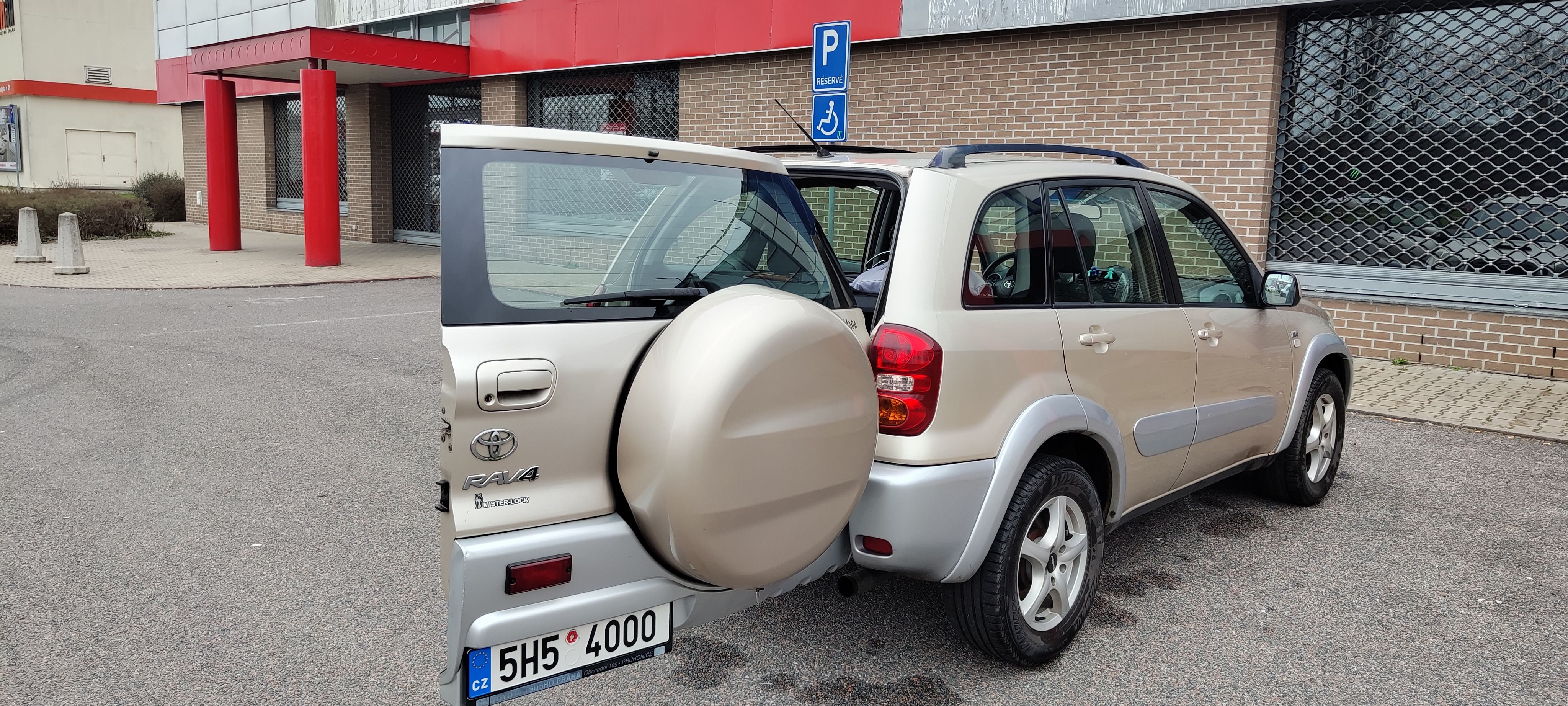 Toyota Rav4, Toyota RAV 4 - nehavarováno, - fotka 5