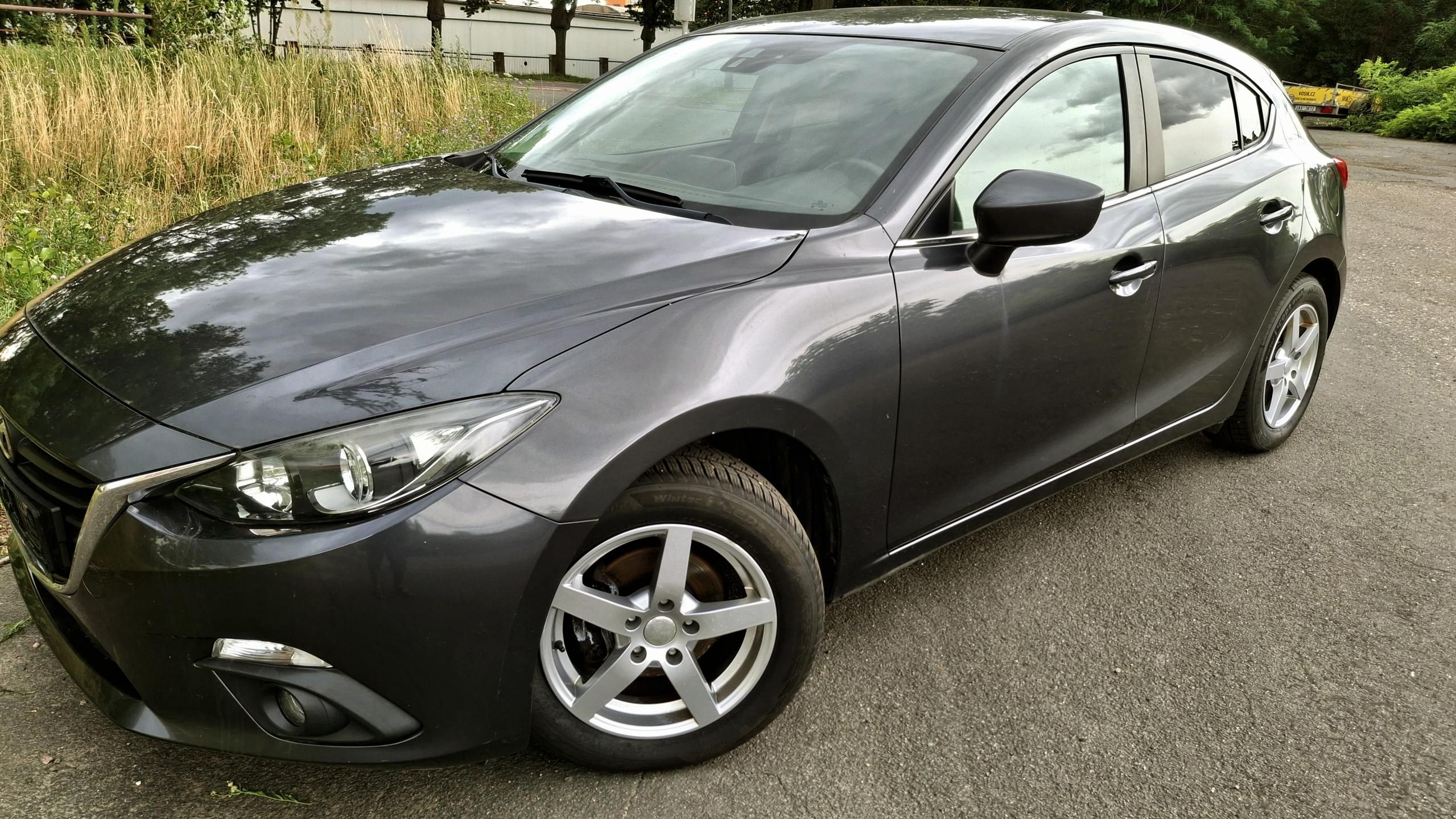 Mazda 3, 1.5 benzin - fotka 2