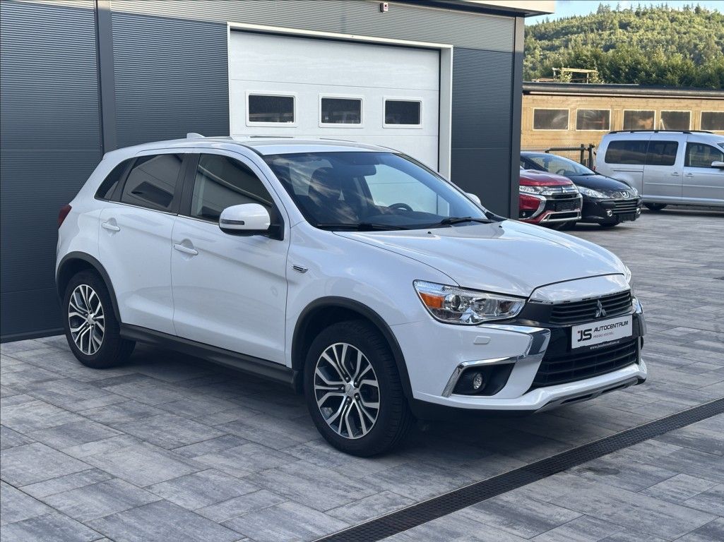 Mitsubishi ASX, 2,2DI-D 150PS Intense+ A/T 4x4 - fotka 5