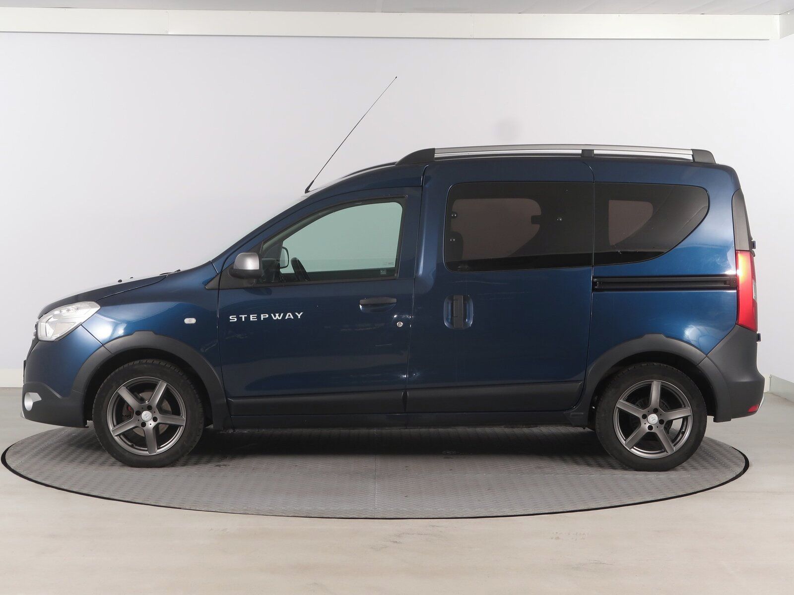 Dacia Dokker, 1.6 SCe, Navi, Tempomat - fotka 3