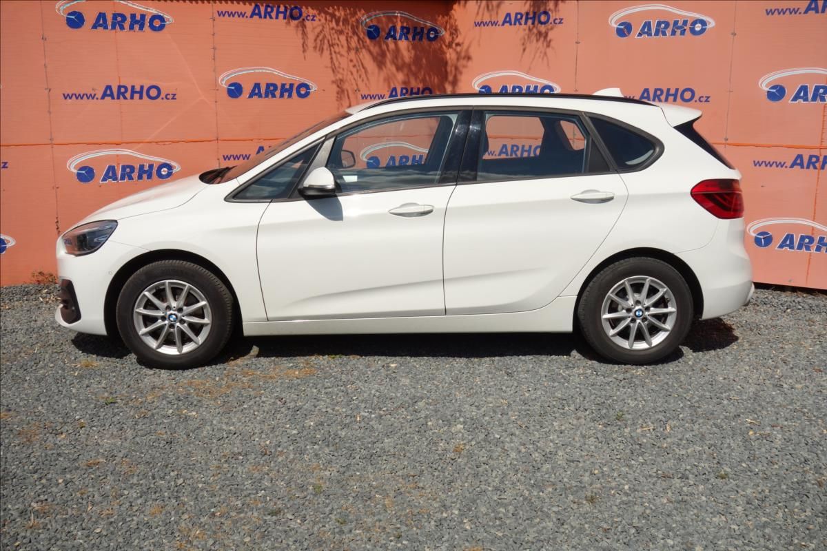 BMW Řada 2, 218d, ČR, 1 MAJ., SERV.KN. - fotka 4