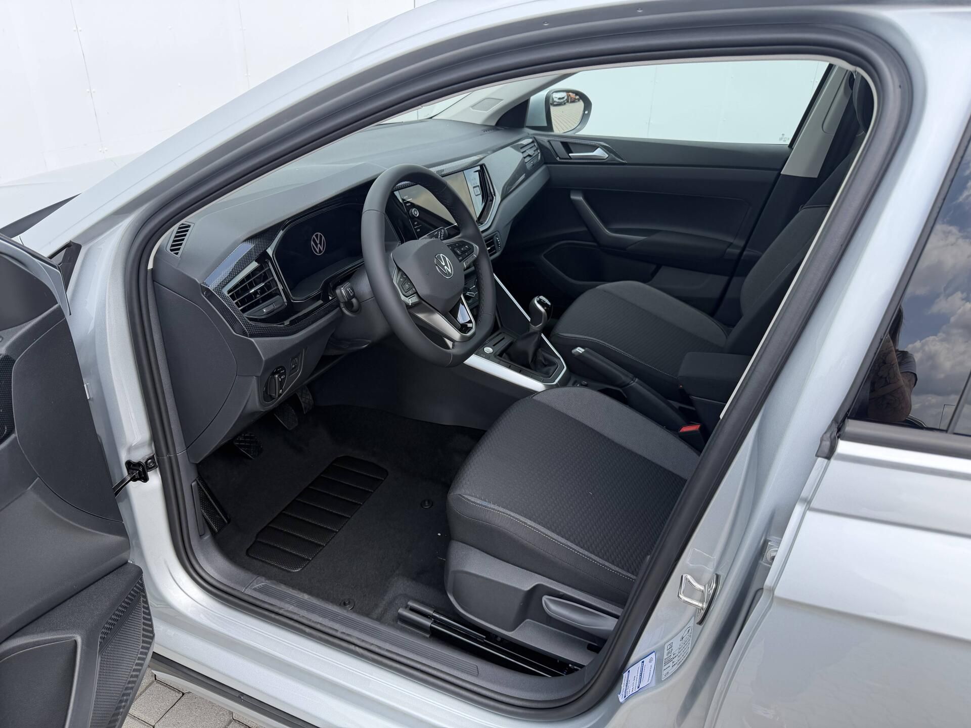 Volkswagen Taigo, People 5G 1,0TSI - fotka 5