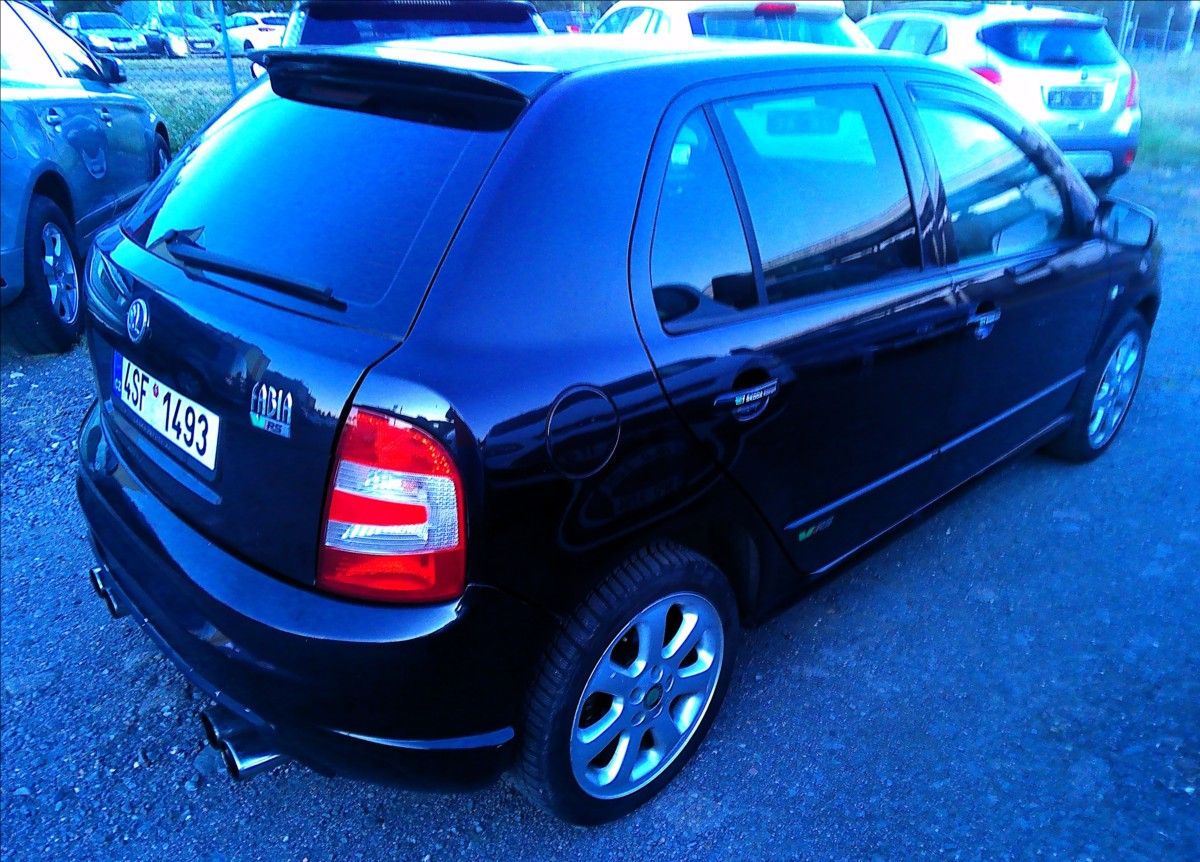 Škoda Fabia, 1,9   TDI RS 96kW - fotka 6