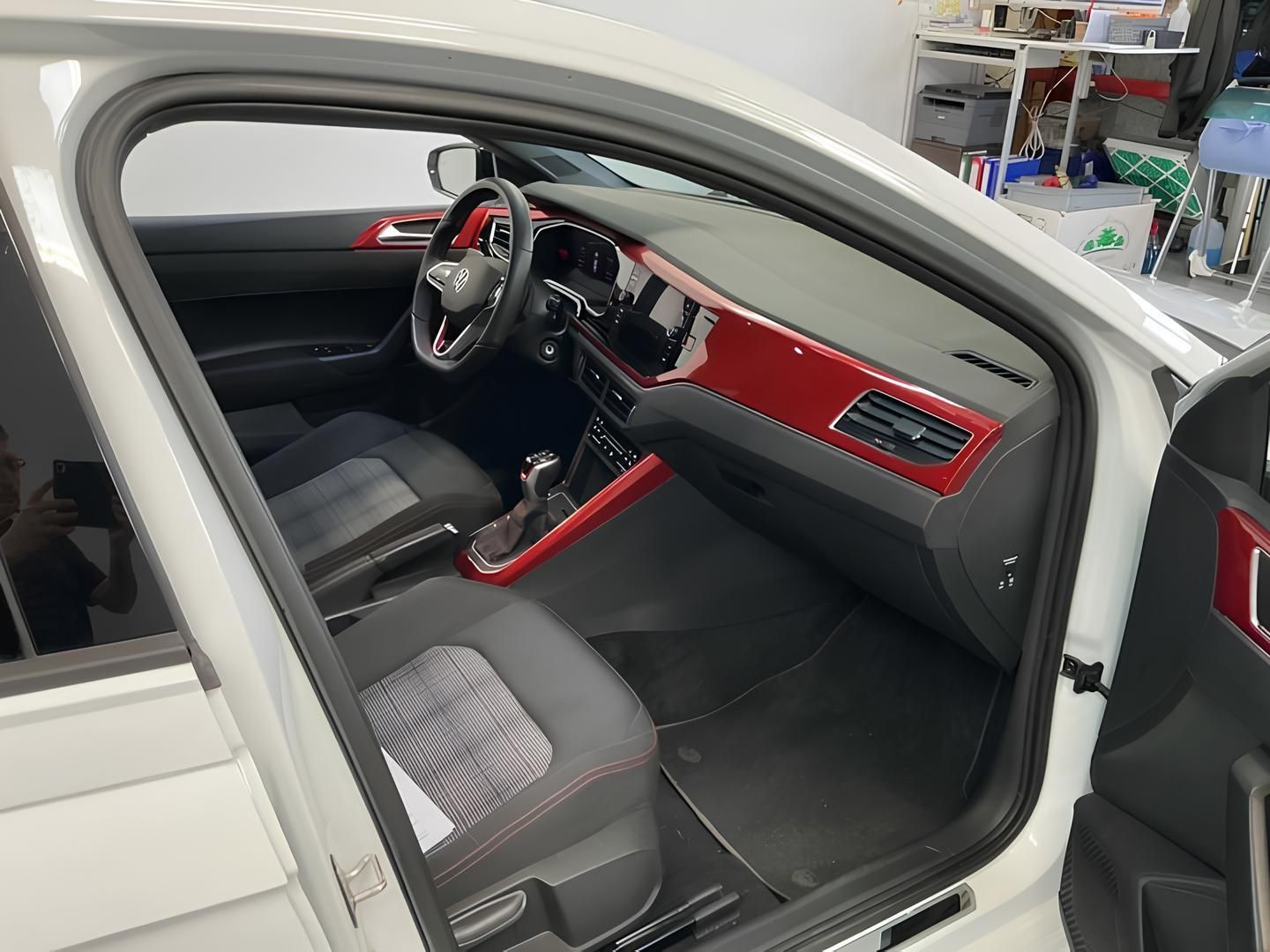 Volkswagen Polo, GTI 2.0TSI DSG 152kW DPH 1.Maj - fotka 3