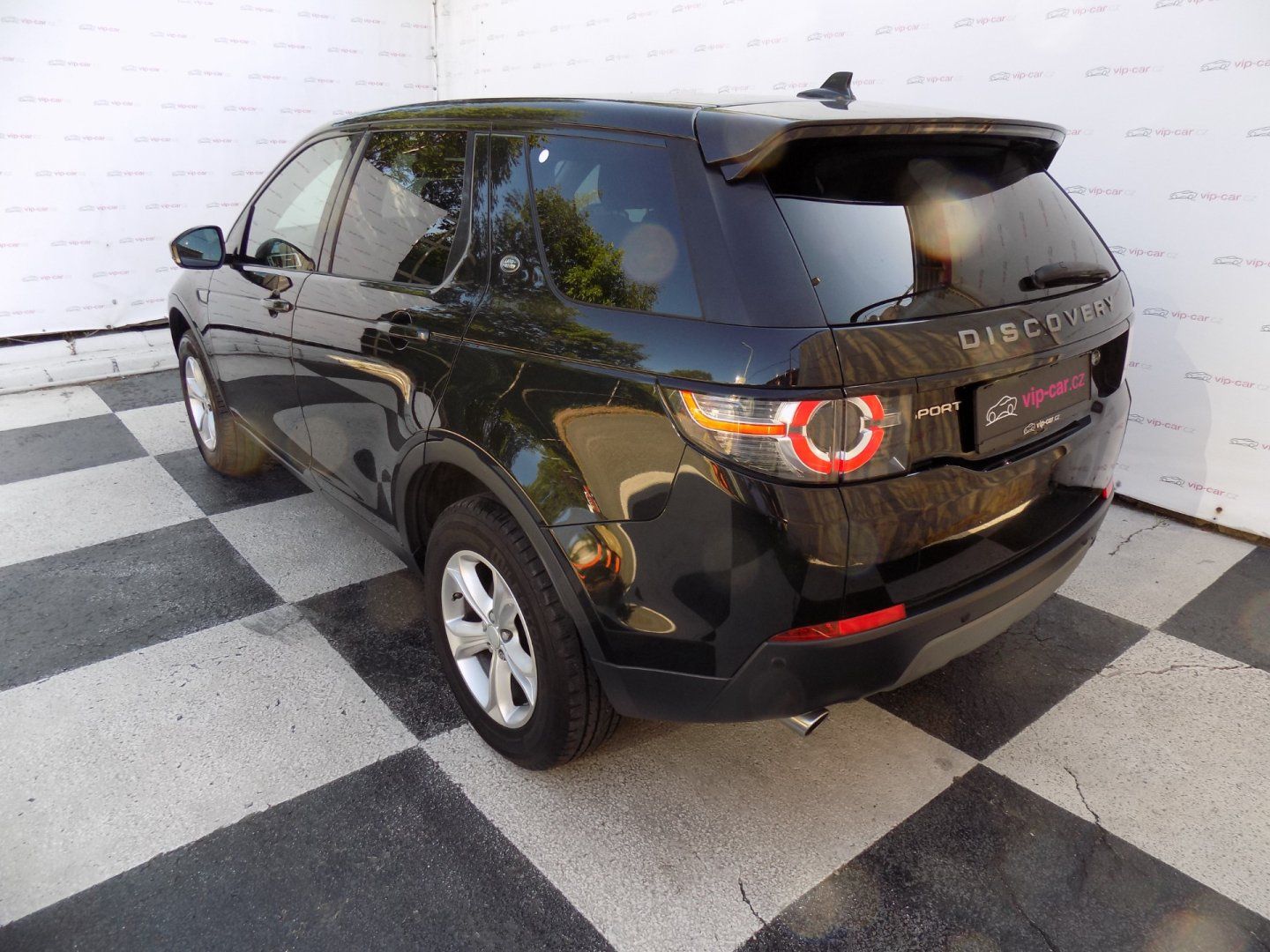 Land Rover Discovery Sport, 2.0TD4/AWD/7.Míst/PANO/LED/ - fotka 3