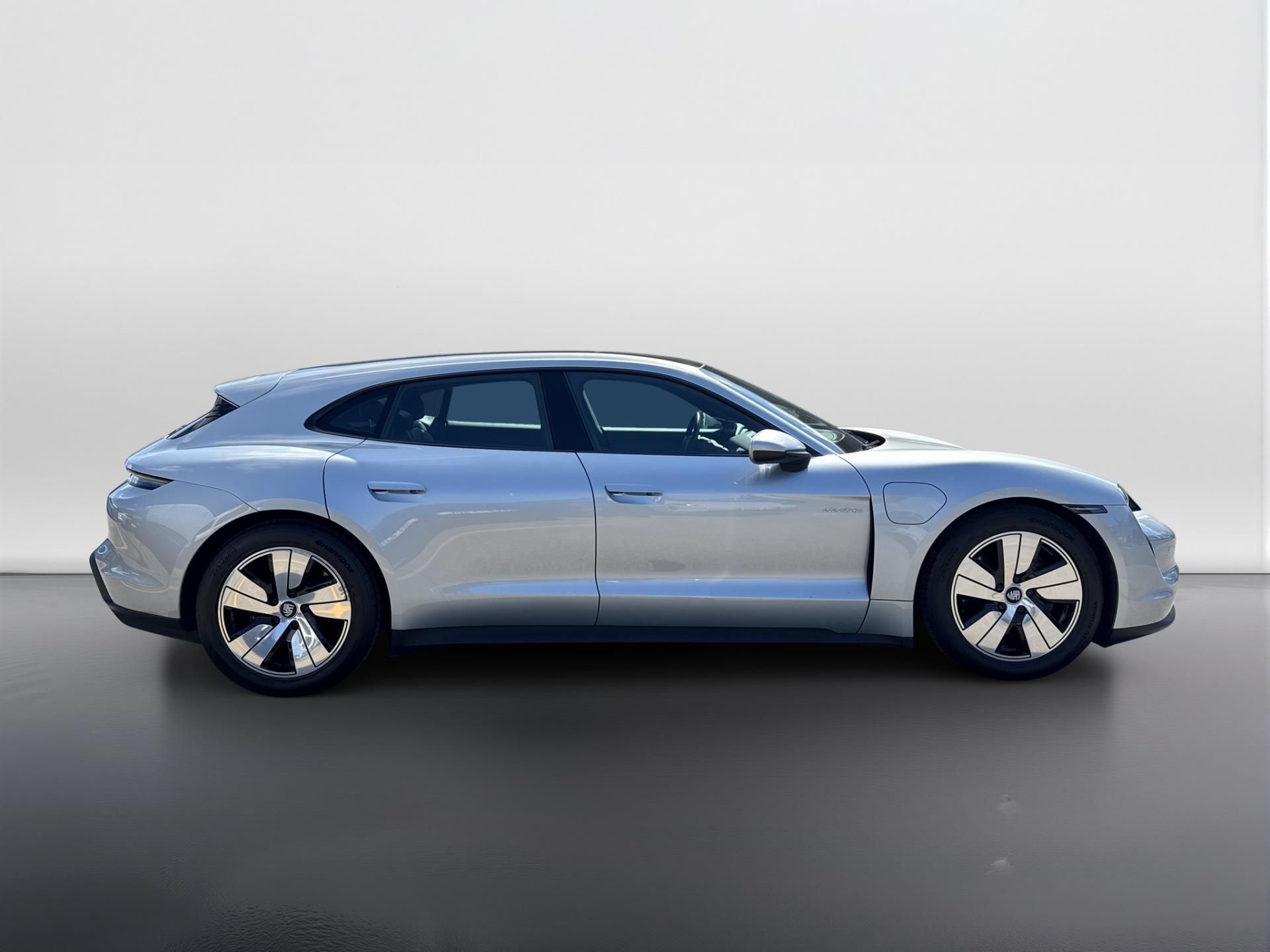 Porsche Taycan, Sport Turismo - fotka 6