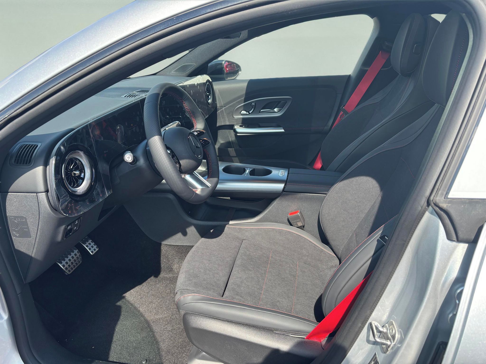 Mercedes-Benz CLA, CLA 200 - fotka 6