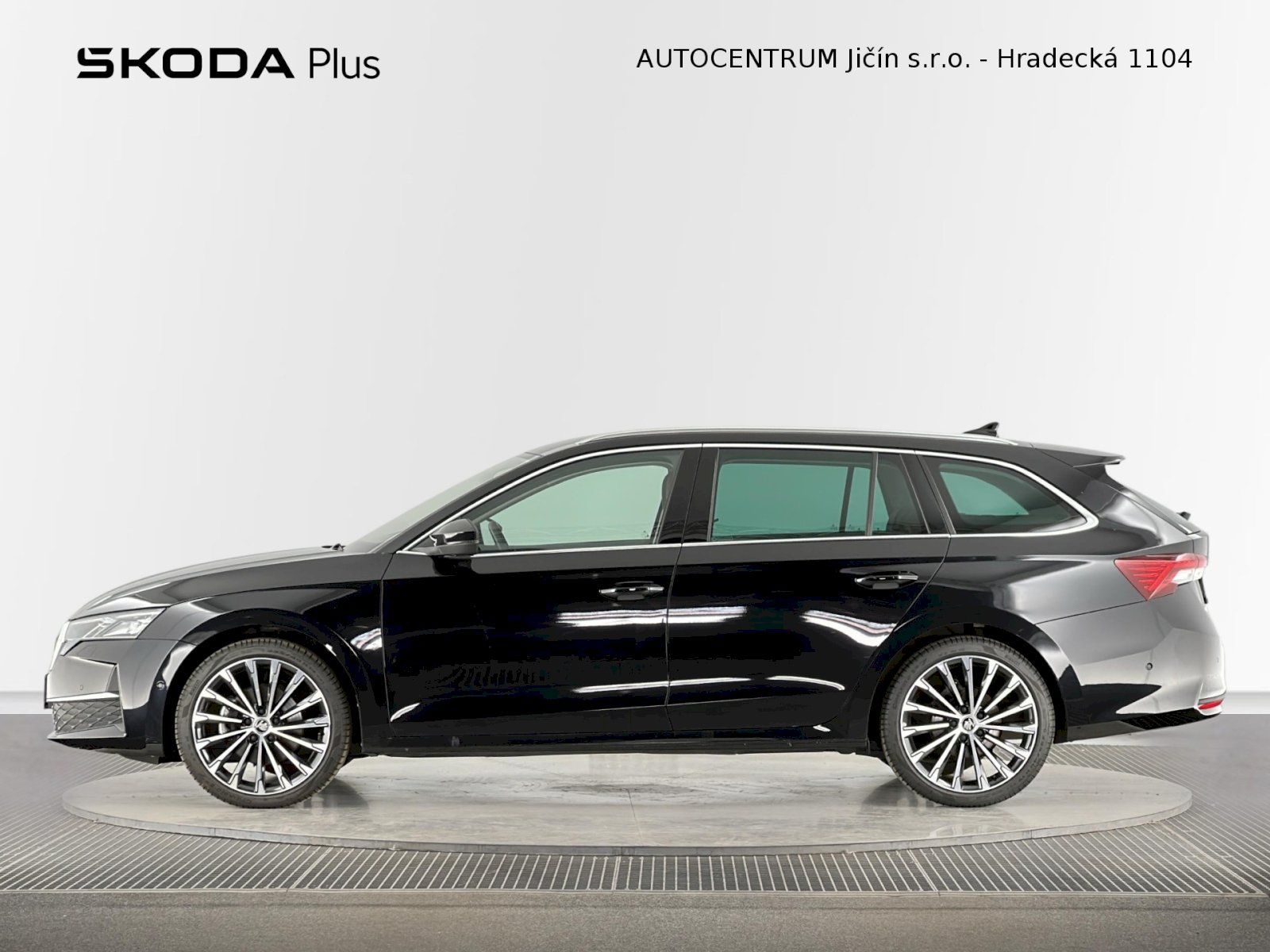 Škoda Octavia, Combi 1.5TSI 110kW Exclusive S - fotka 3
