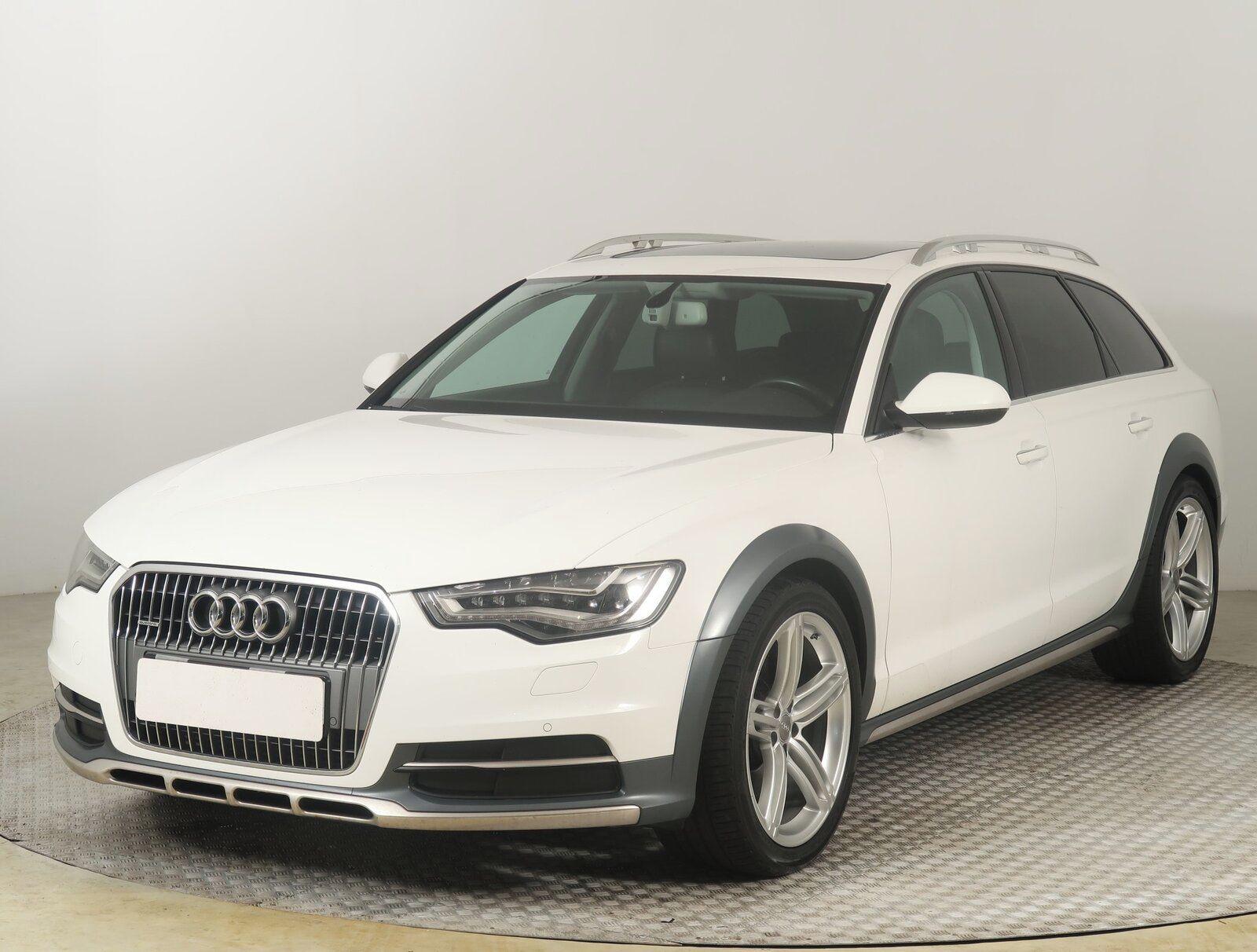 Audi A6 allroad, 3.0 TDI, 4X4, Automat, Kůže - fotka 2