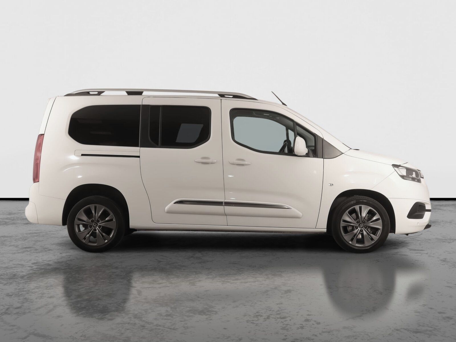 Toyota Proace City Verso, Maxi 1.2 T, Family, 7Míst - fotka 6